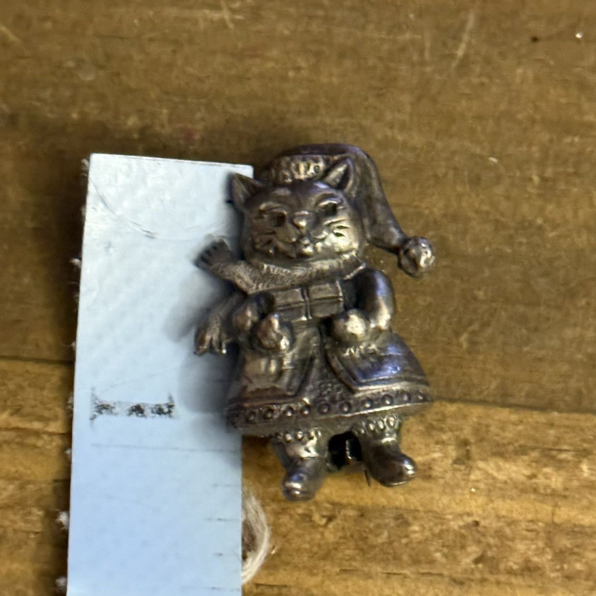 Vintage Vintage pewter Christmas cat brooch Size ONE SIZE - 2 Thumbnail