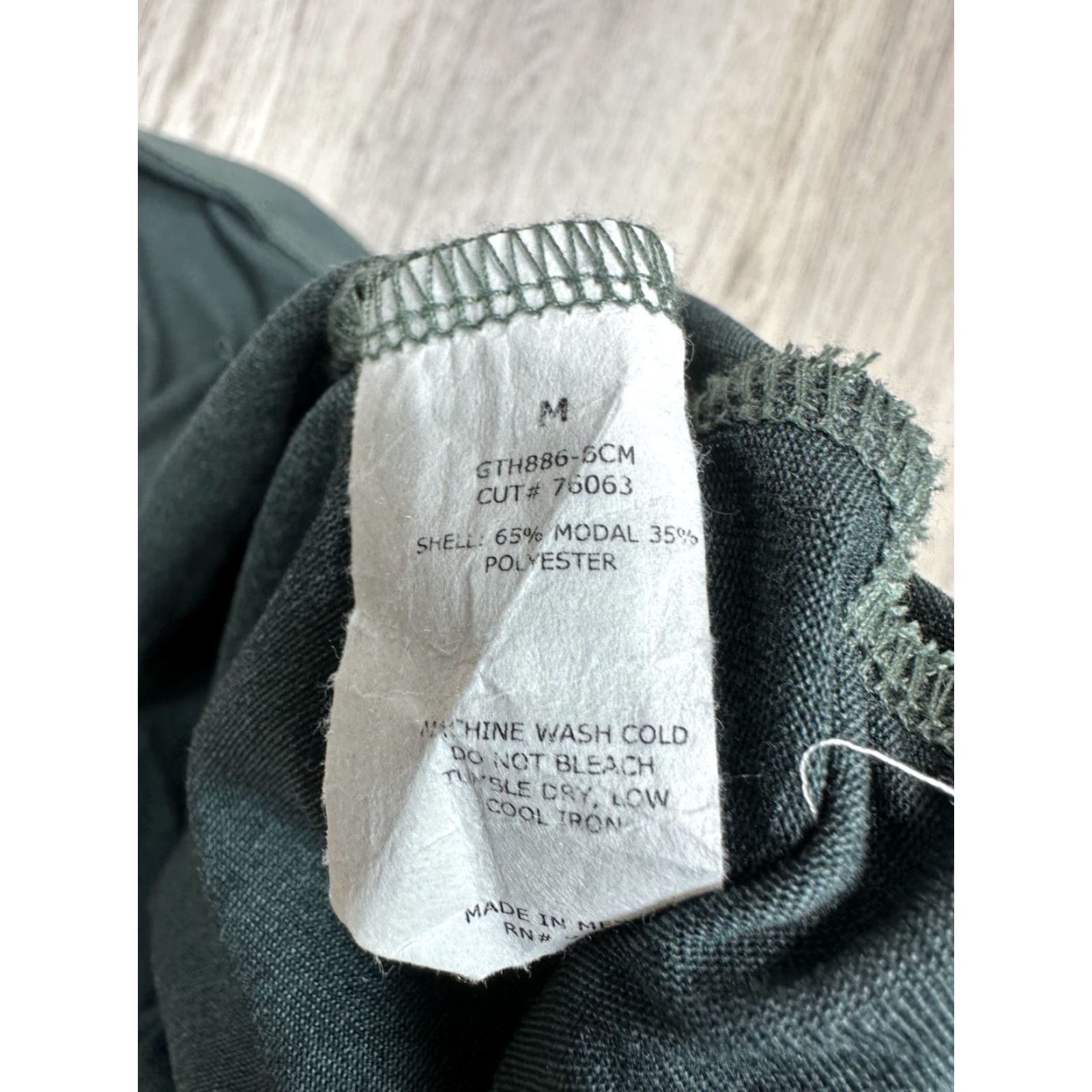 Vintage Green Envelope Woman's Green Envelope Halter Top Knit Tank Sleeveless Sz M Casual Women's Green Knot Collar Basic Modal Polyester Size M / US 6-8 / IT 42-44 - 5 Thumbnail