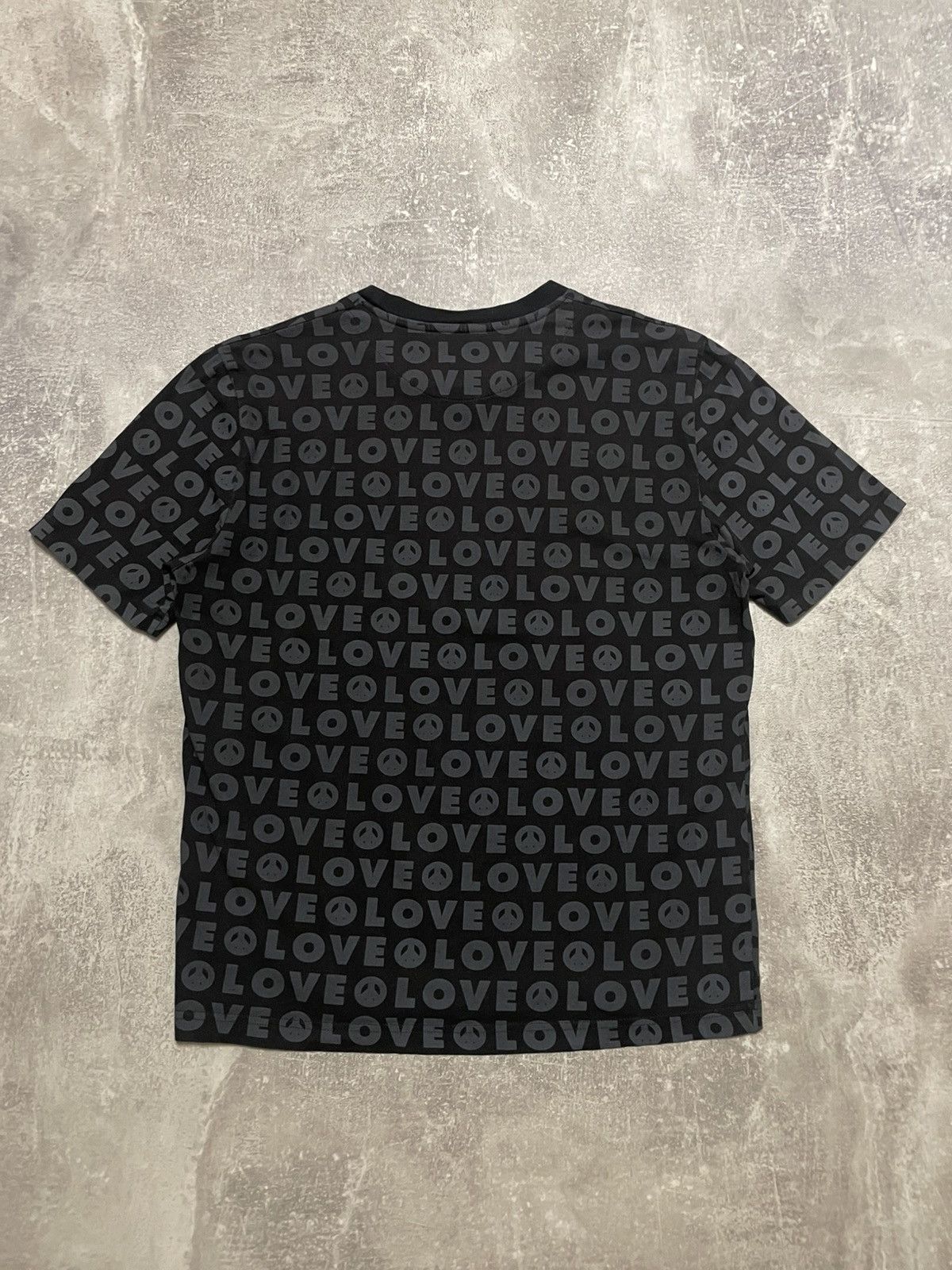Moschino Vintage Moschino Love Monogram T-Shirt Size US L / EU 52-54 / 3 - 8 Thumbnail
