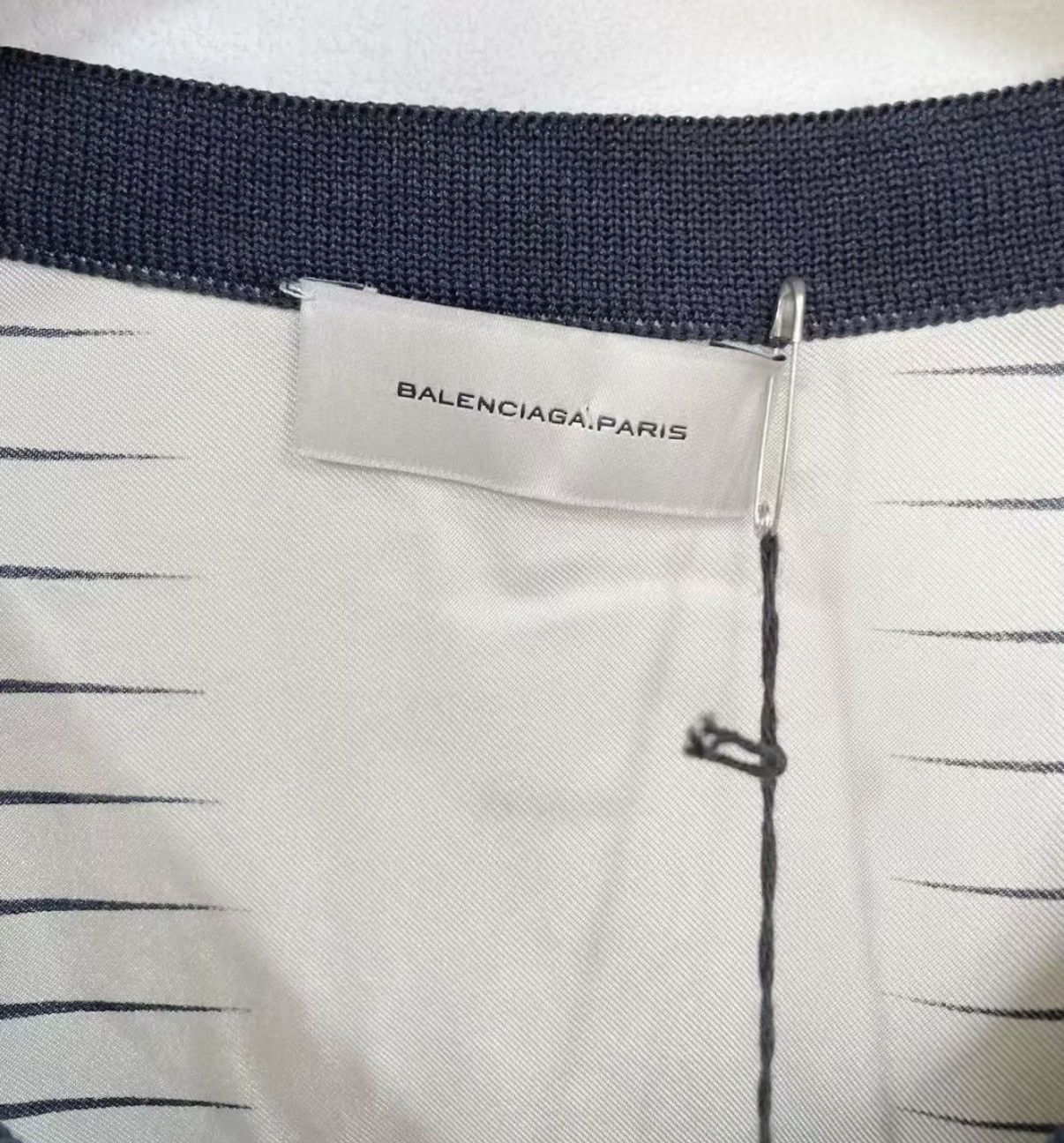 Balenciaga BALENCIAGA Wool & Silk Blend Knit Sweater J30 Size US M / EU 48-50 / 2 - 5 Thumbnail