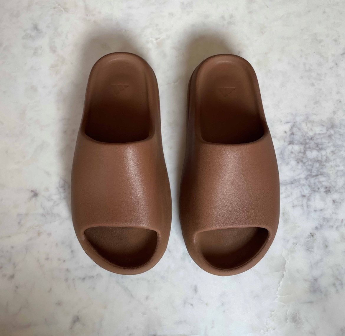 Adidas Adidas Yeezy Slide Flax Size US 11 / EU 44 - 2 Thumbnail