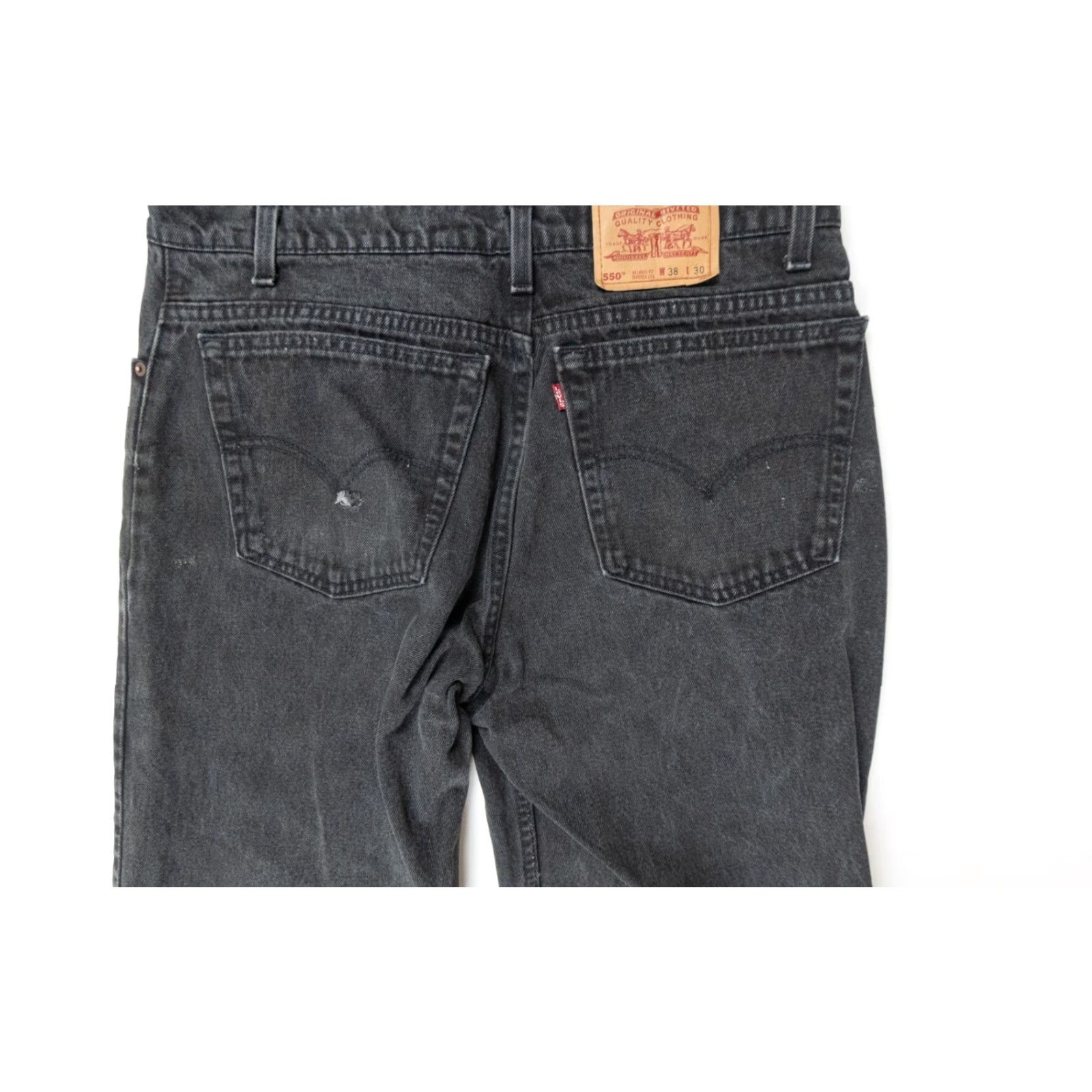 Levi's VINTAGE Levi's 550 Jeans Mens 38x30 Black Denim Tapered Relaxed Fit 90s Size US 38 / EU 54 - 7 Thumbnail