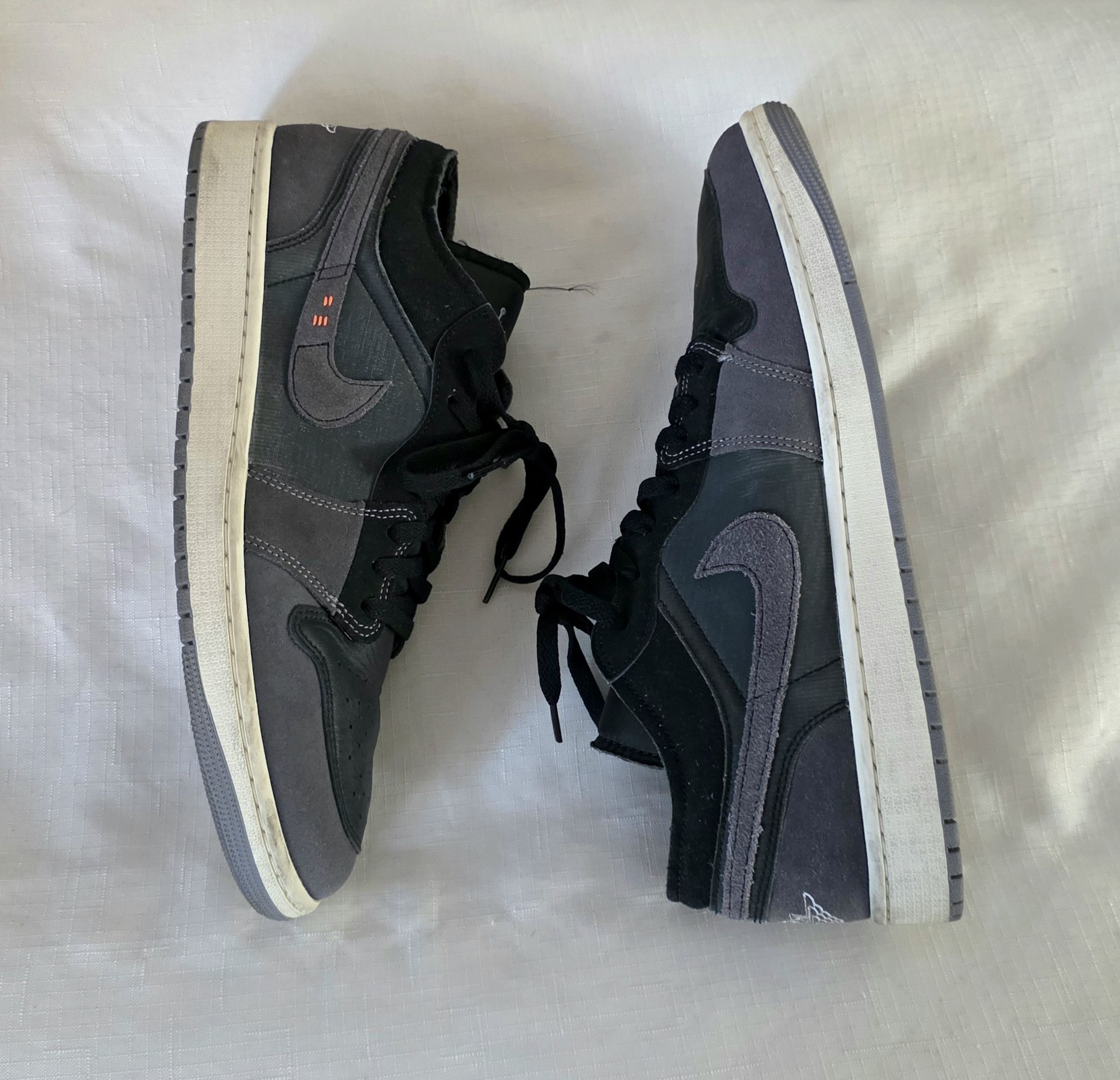 Jordan Brand Nike X Air Jordan 1 Low SE Craft 'Inside Out" Black Gray 12 Size US 12 / EU 45 - 6 Thumbnail