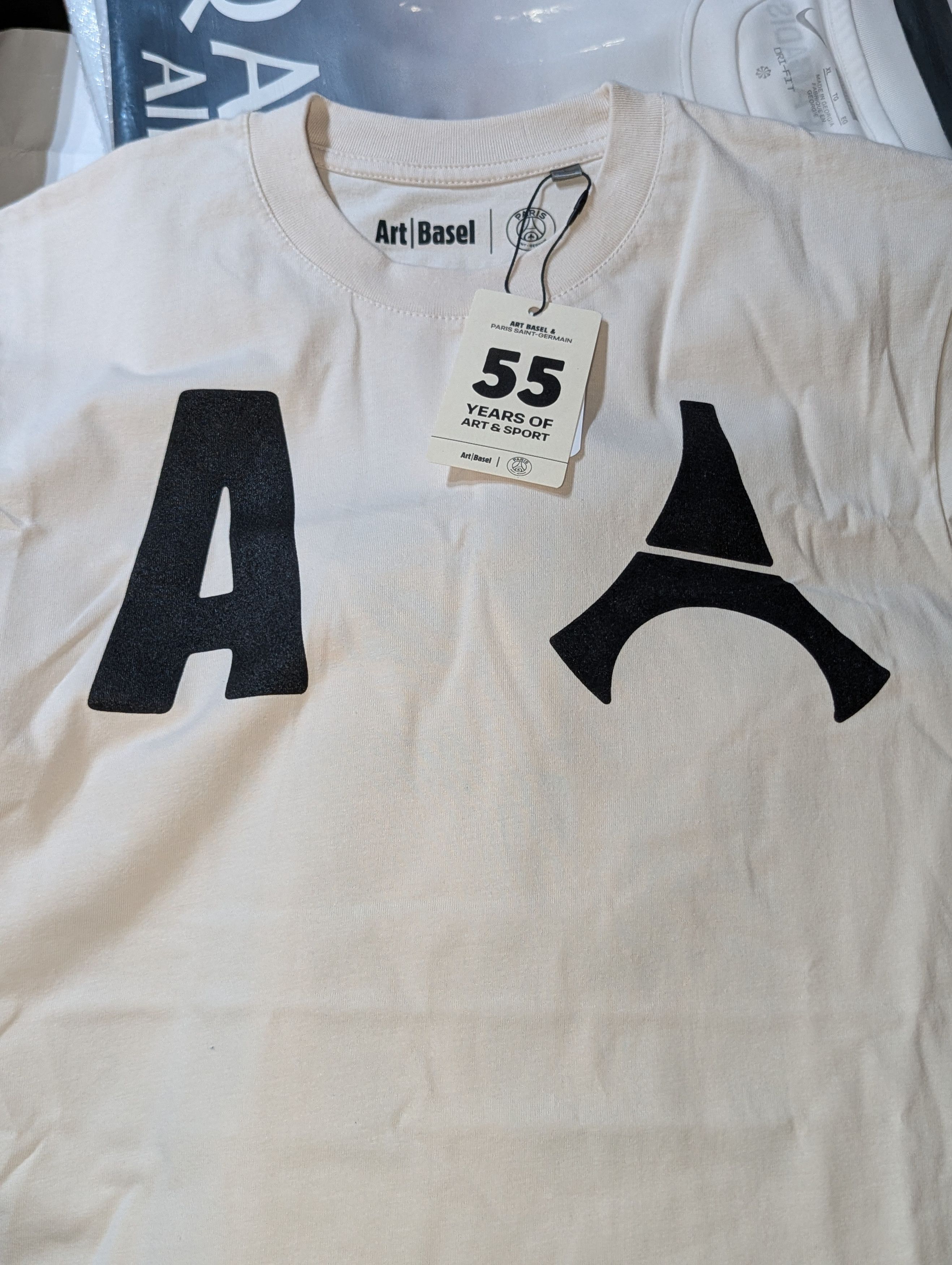 Other Art Basel T-Shirt PSG 2026 Paris Saint German Event Large Size US L / EU 52-54 / 3 - 1 Thumbnail