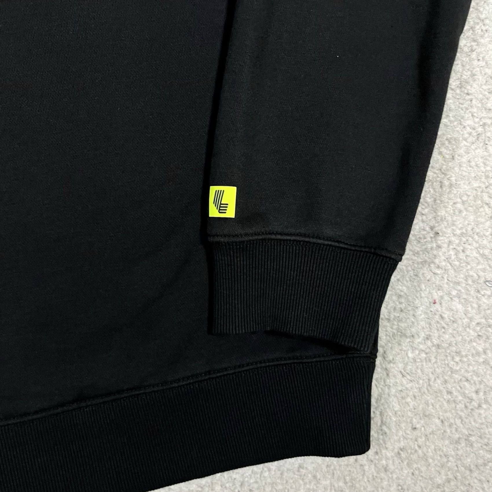 Logo 7 LIV Golf Sweatshirt Mens XL Black Crewneck Pullover Logo Long Sleeve Size US XL / EU 56 / 4 - 5 Thumbnail
