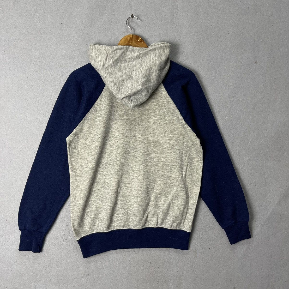 Disney Vintage Disney Casuals Mickey Mouse Raglan Hoodie Size US M / EU 48-50 / 2 - 6 Thumbnail