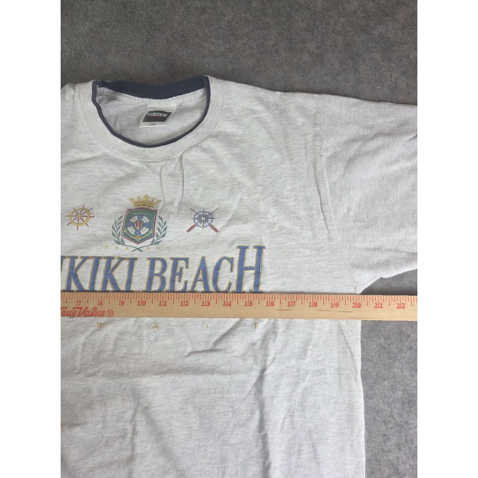 Tultex VINTAGE Waikiki Beach Yacht Club Shirt Tultex Gray L 1990s Short Sleeve Mens Shirt Size US L / EU 52-54 / 3 - 7 Thumbnail