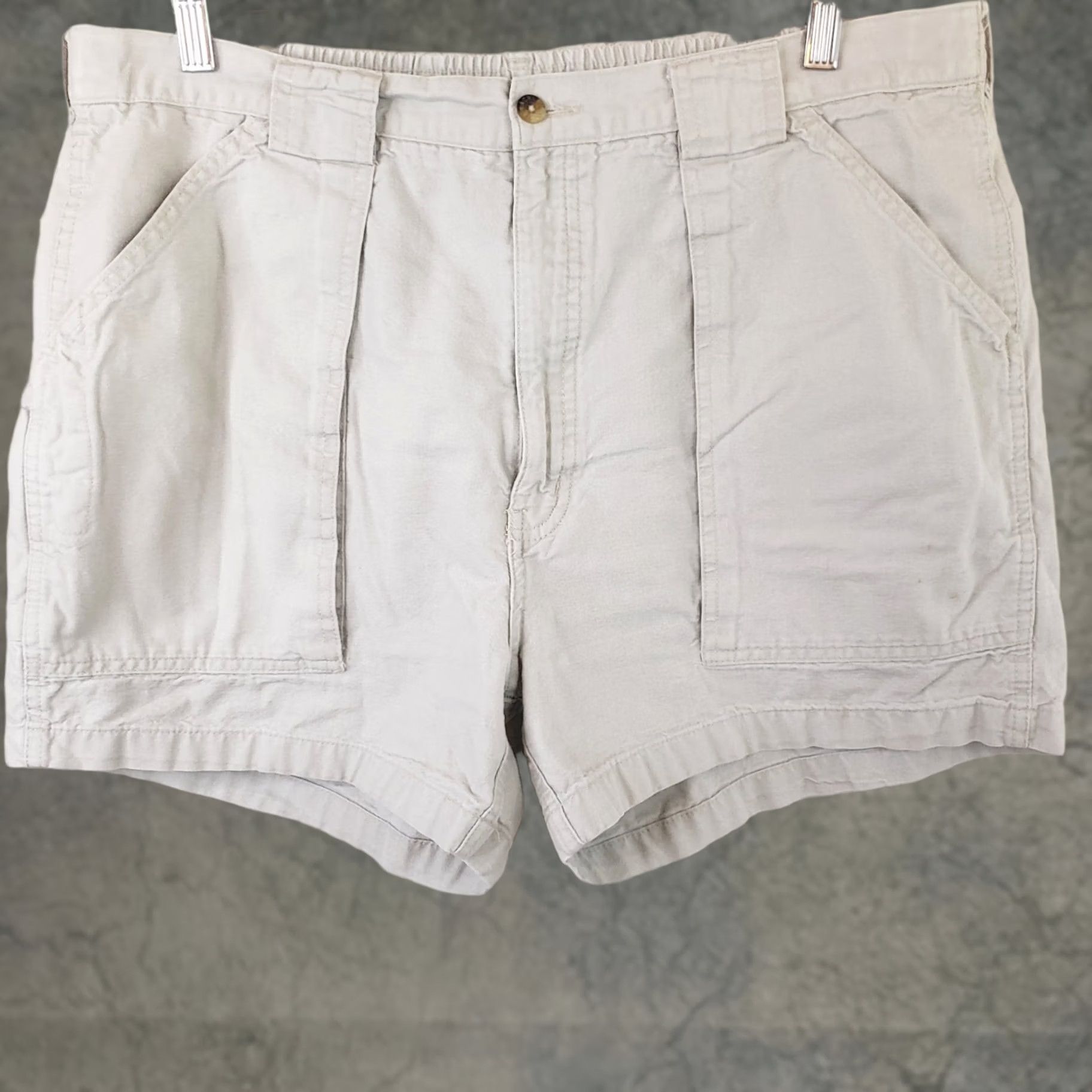 Vintage Hook & Tackle Beer Can Shorts Men’s 36-38x5 Khaki Cotton Cargo Pocket Elastic Waist 5 Inseam Beach Casual Mens Size US 36 / EU 52 - 1 Thumbnail