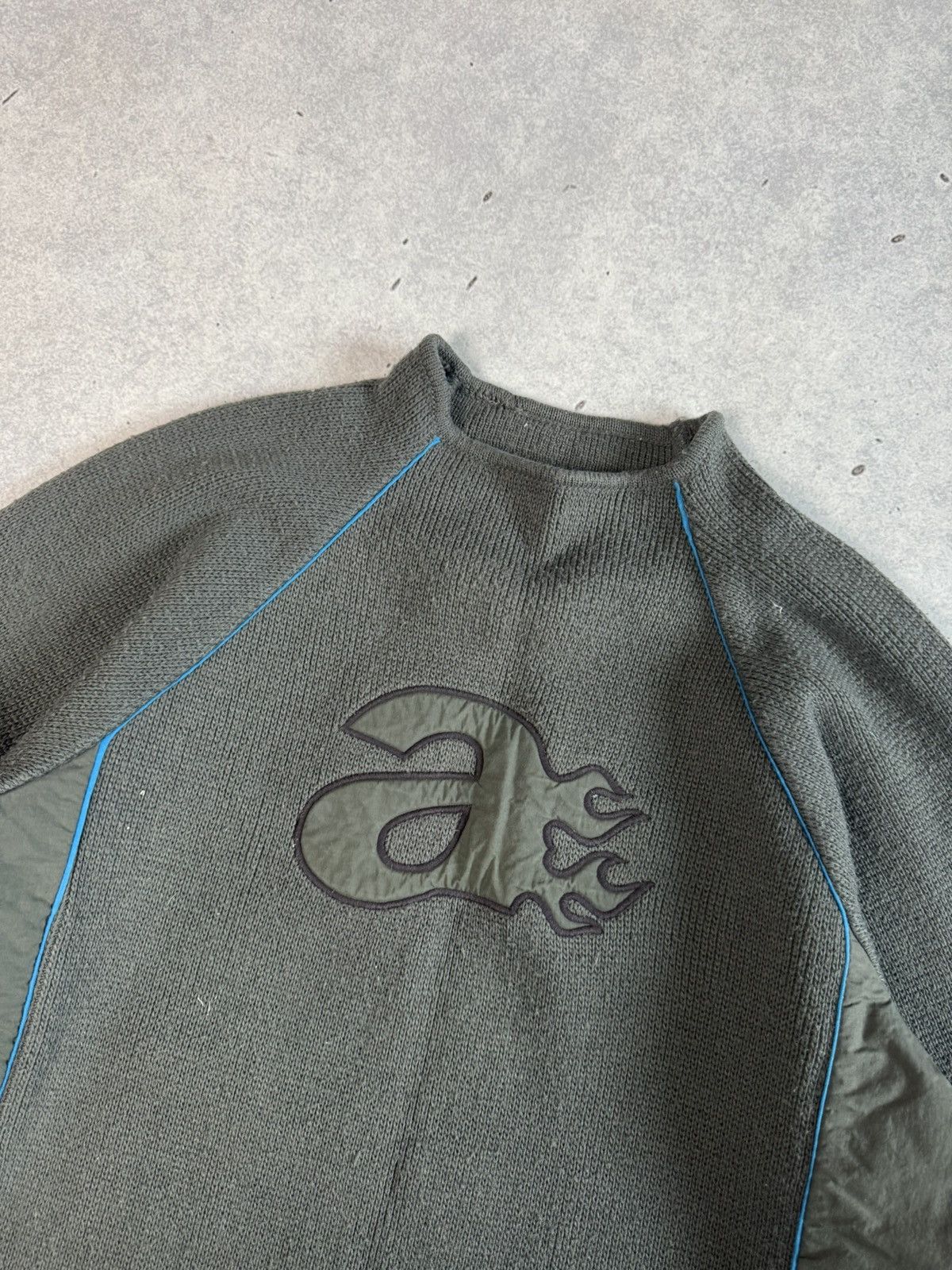 Vintage Vintage Y2K Serial Slider Surf Knit Sweater Size US L / EU 52-54 / 3 - 5 Thumbnail