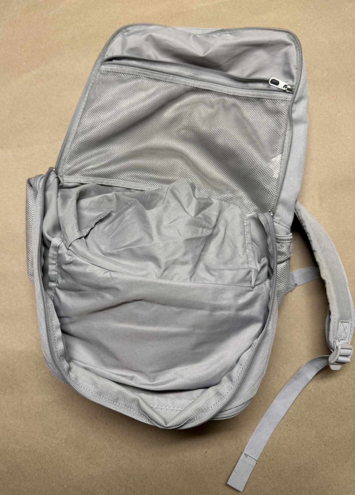 Nike Nike Backpack Day Bag Hiking Vintage Rare! Size ONE SIZE - 3 Thumbnail