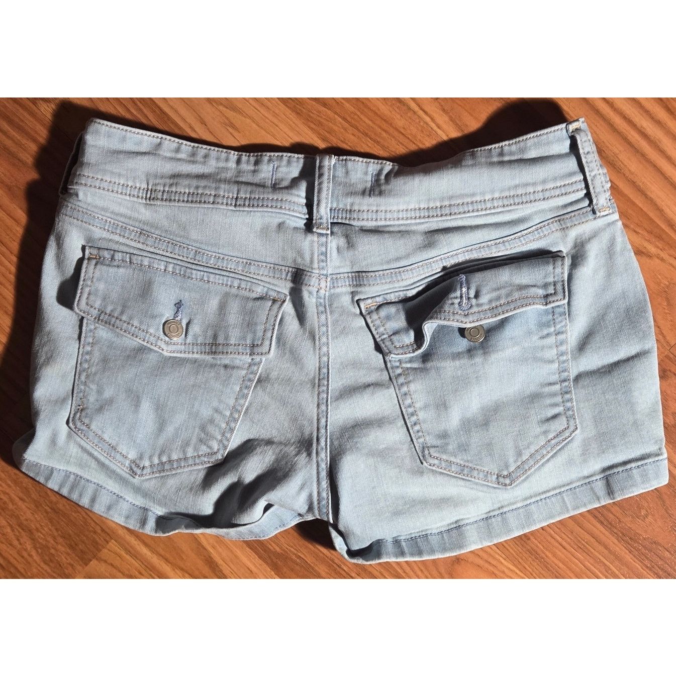 Hollister Hollister Low Rise Light Wash Denim Jean Shorts - Size 10 Size 32" / US 10 / IT 46 - 2 Thumbnail