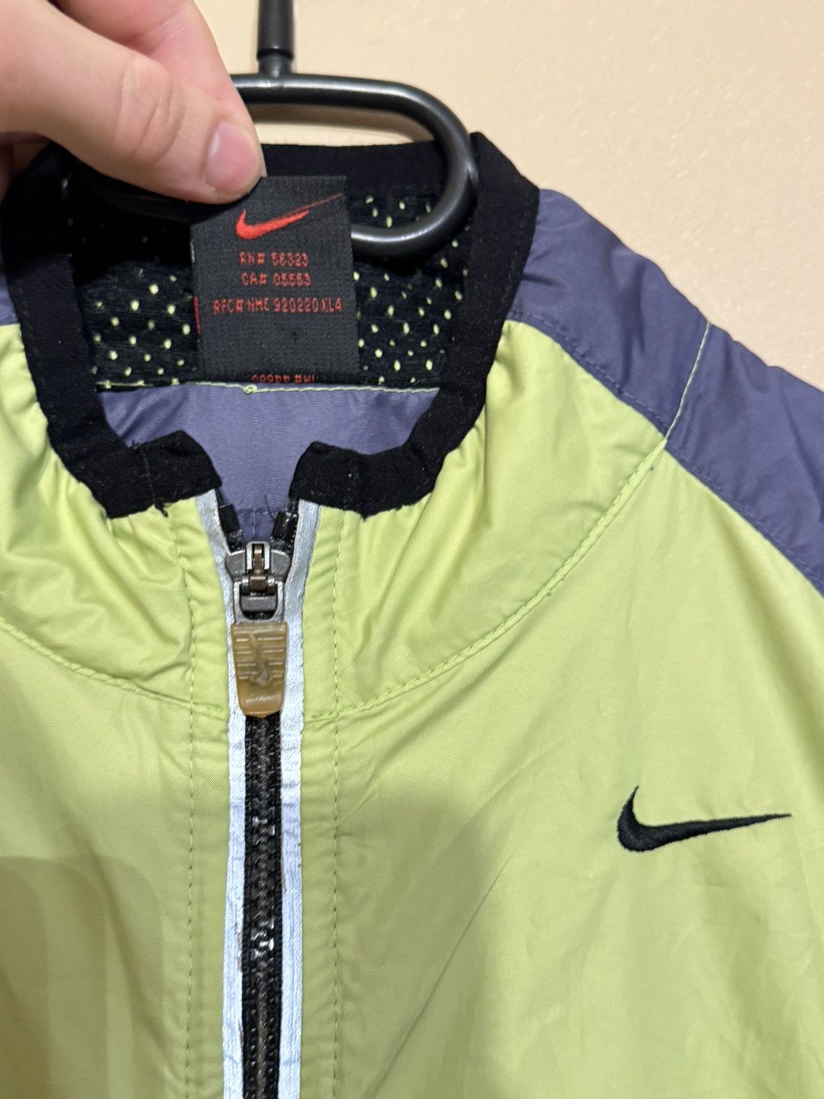 Nike × Vintage Vintage 90s Vest Nike Light Exercise Hiking Running Zip Up Size US M / EU 48-50 / 2 - 4 Thumbnail