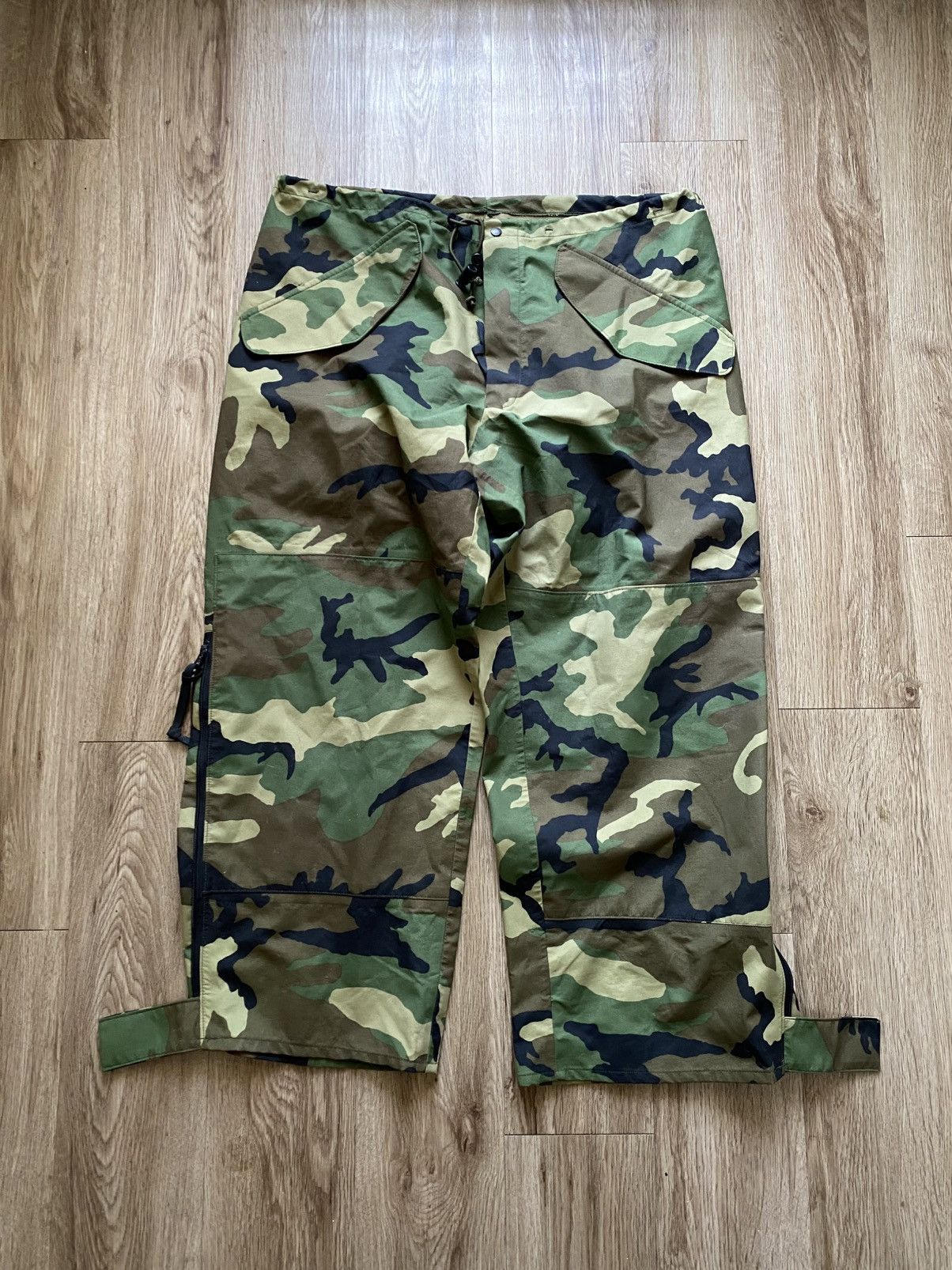 Military Issued Gore Seam Camo Zip Pants
