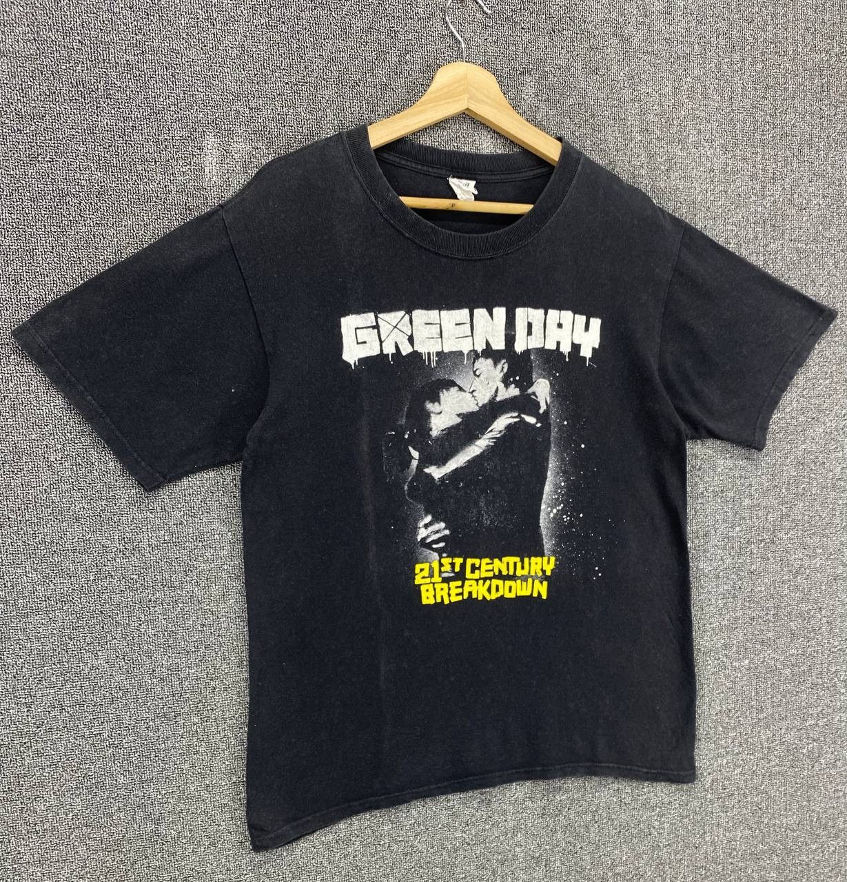 Band Tees Vintage Greenday 21 Punk Rock Band Tees T Shirts Size US M / EU 48-50 / 2 - 2 Thumbnail