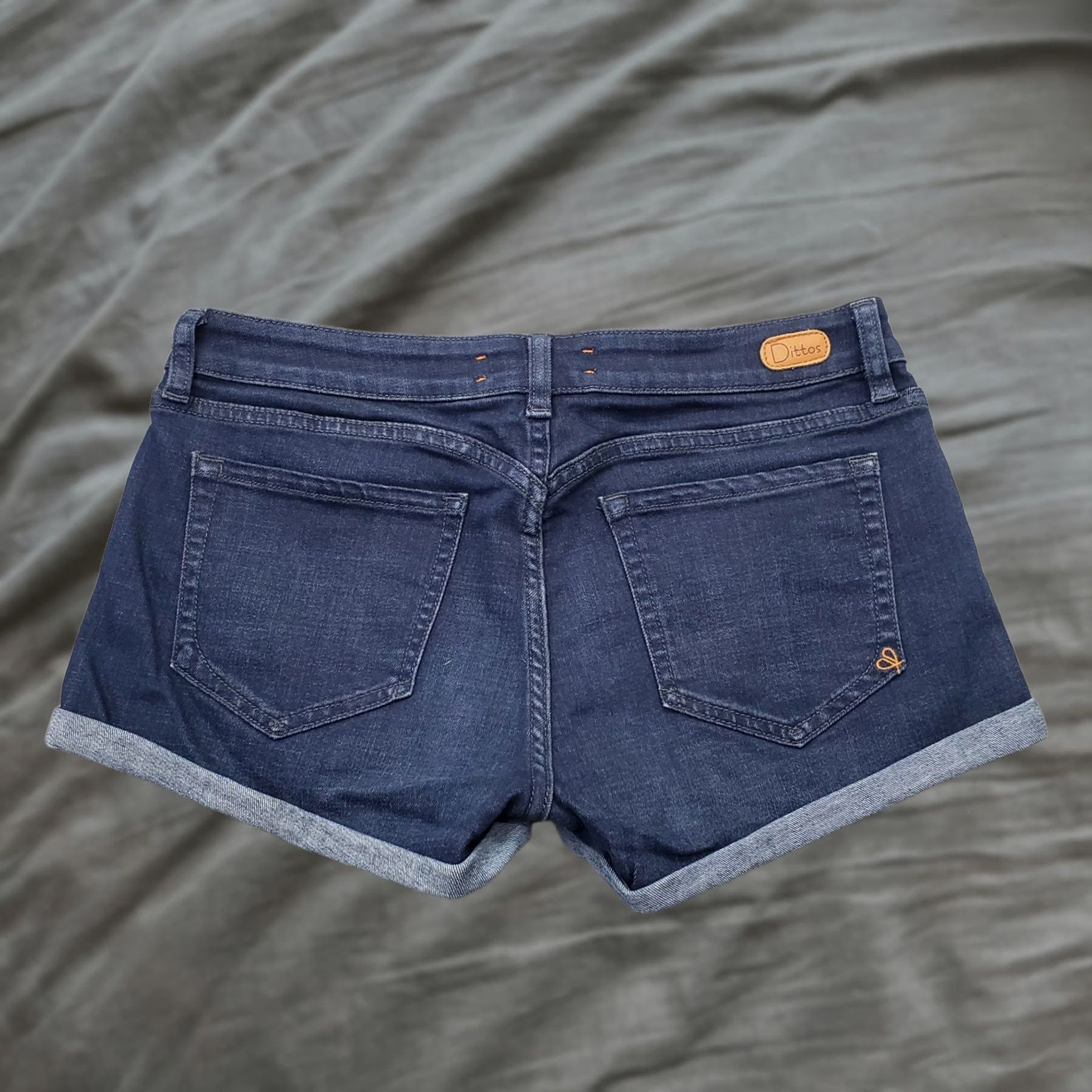 Denime Dittos Womens Shorts Blue Dark Wash Mid Rise Denim 5-Pocket Cuffed Stretch 27 Size 27" / US 4 / IT 40 - 1 Thumbnail