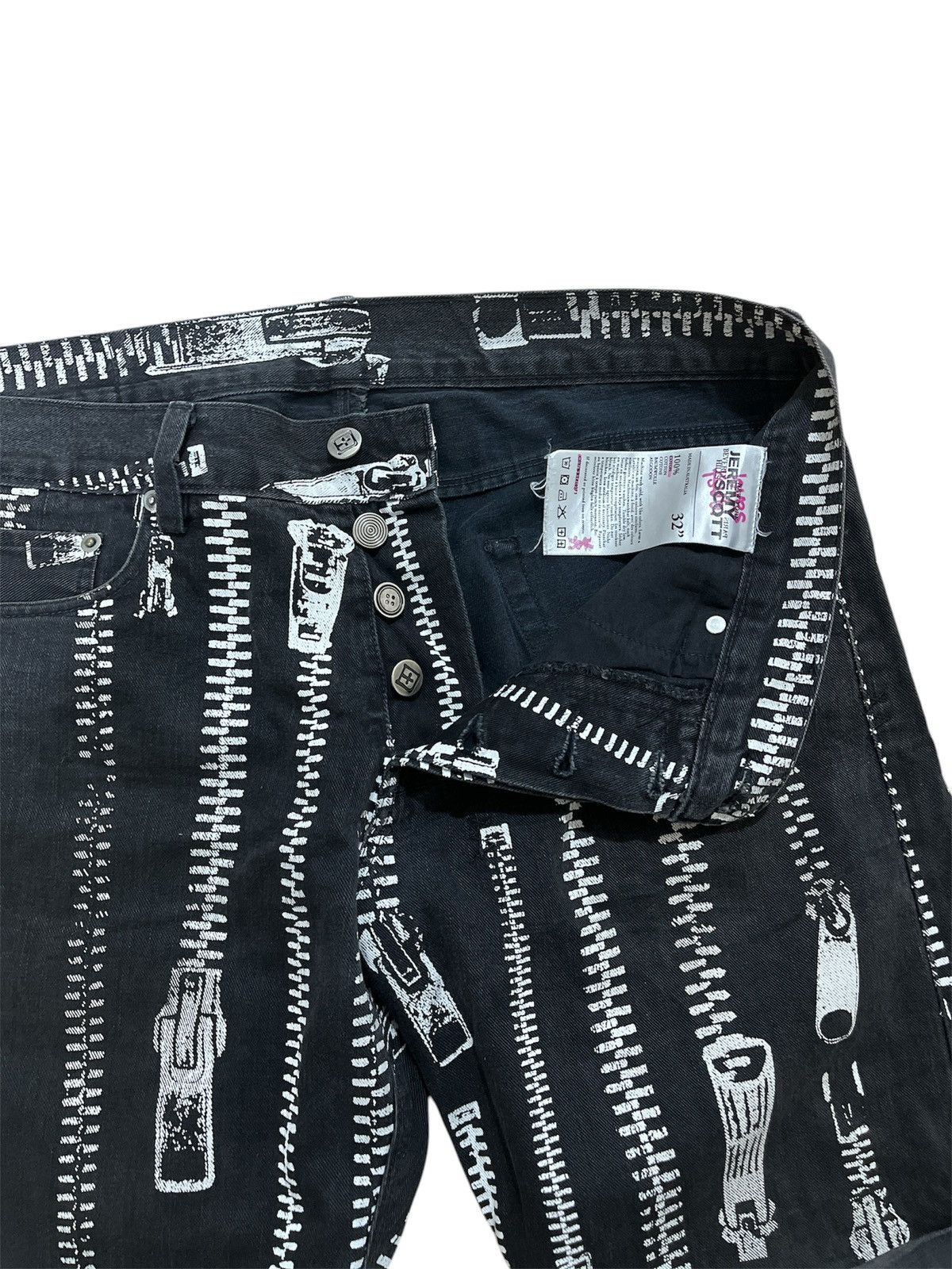 Jeremy Scott Travis Scott Zipper Print Short Pants Size US 34 / EU 50 - 4 Thumbnail