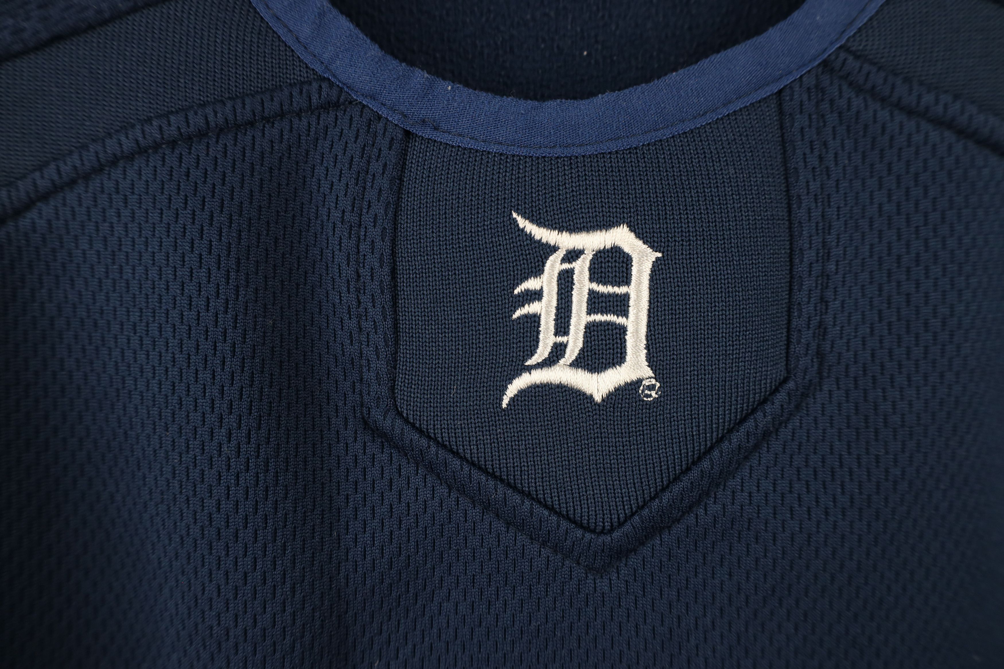 Majestic × Vintage Vintage Majestic Knit Detroit Tigers Baseball Sweatshirt Size US L / EU 52-54 / 3 - 5 Thumbnail