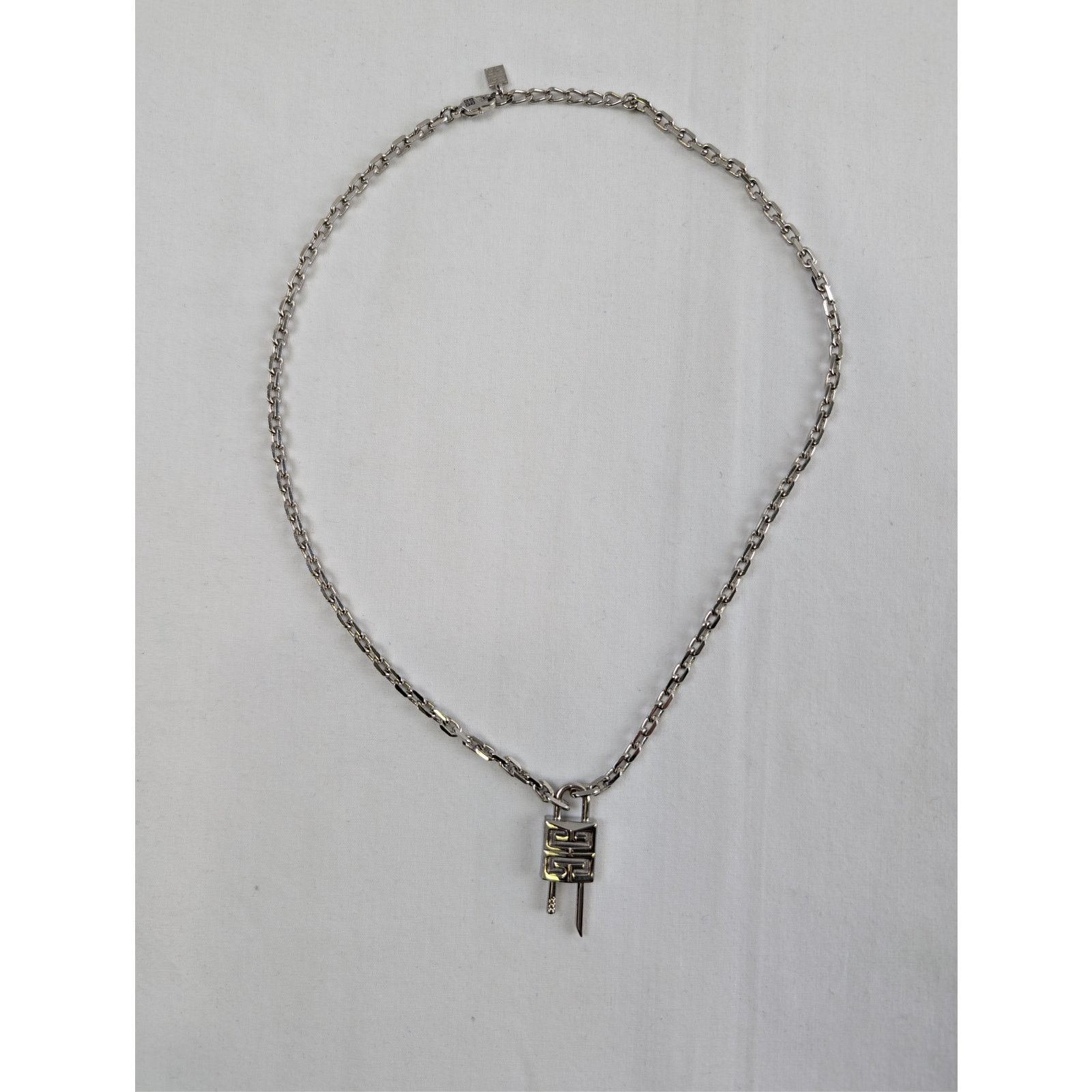 Givenchy o1rshd1 Size: OS / Lock Necklace in Silver Size ONE SIZE - 2 Thumbnail