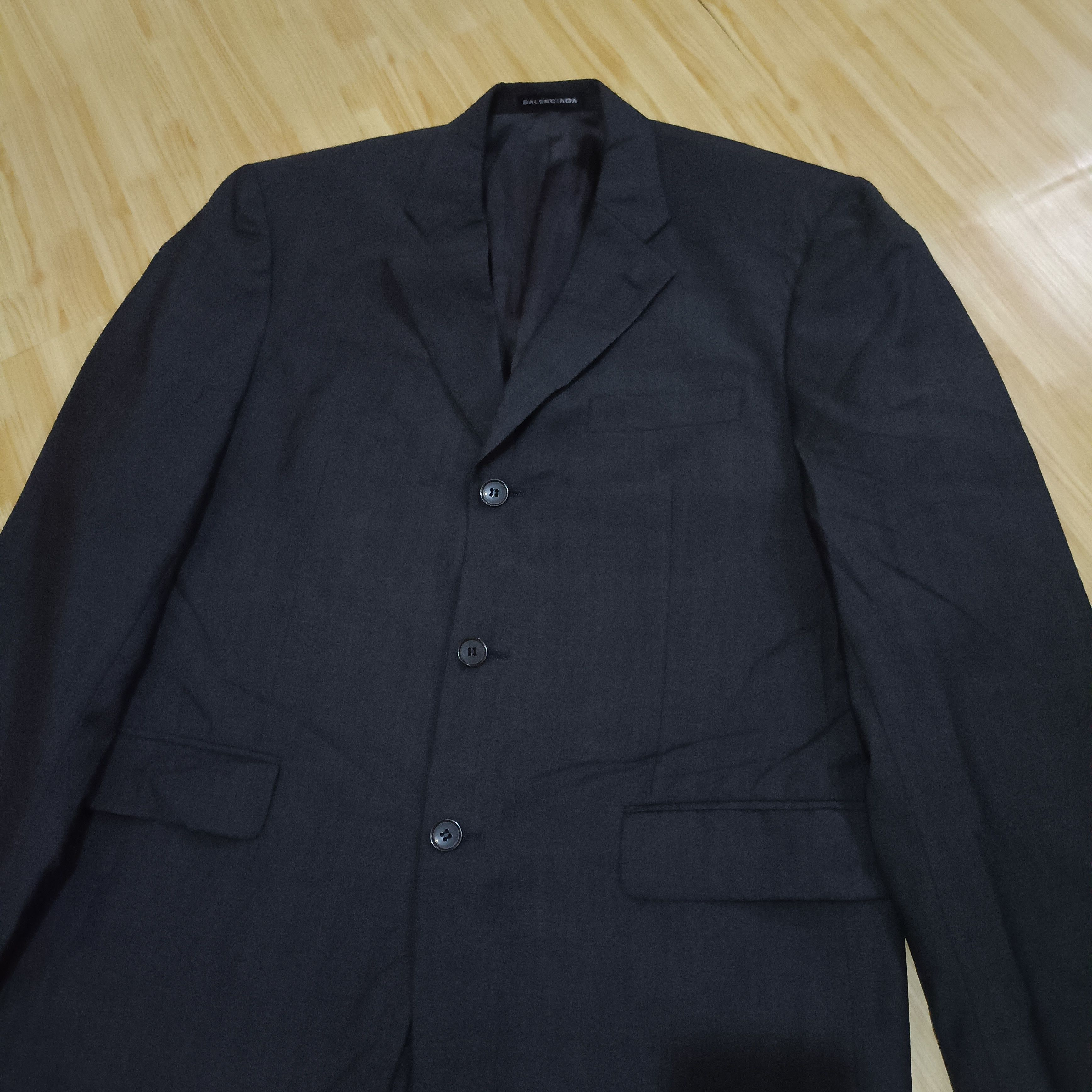 Balenciaga Balenciaga 3 Button suit Blazer Jacket Size US L / EU 52-54 / 3 - 2 Thumbnail