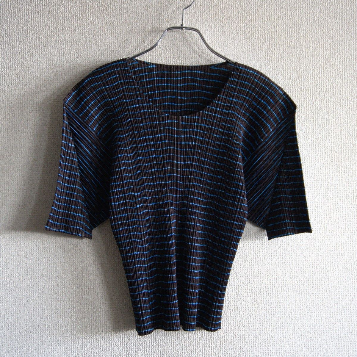 Vintage PLEATS PLEASE Pleated Border Pattern Cut & Sew Top Size XL Size US XL / EU 56 / 4 - 1 Thumbnail