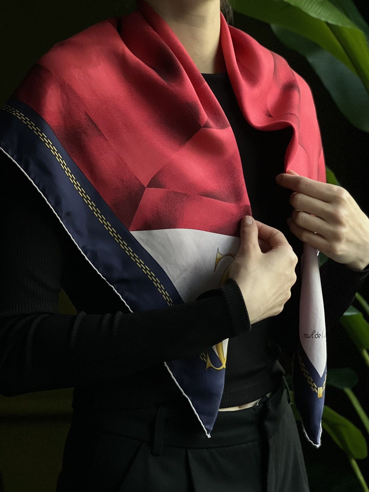 Cartier Cartier Red Silk Scarf 82x85cm Must de Cartier Vintage Size ONE SIZE - 1 Thumbnail