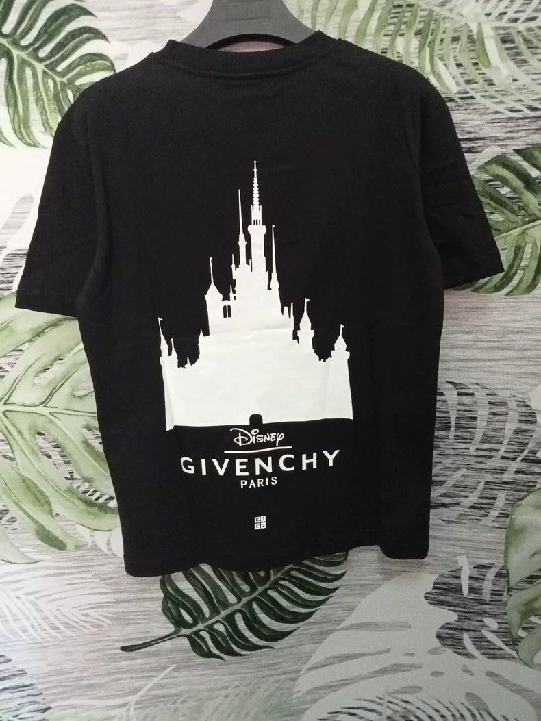 Givenchy Givenchy Summer Trendy Dog Print Short Sleeve M Size Size US M / EU 48-50 / 2 - 2 Thumbnail