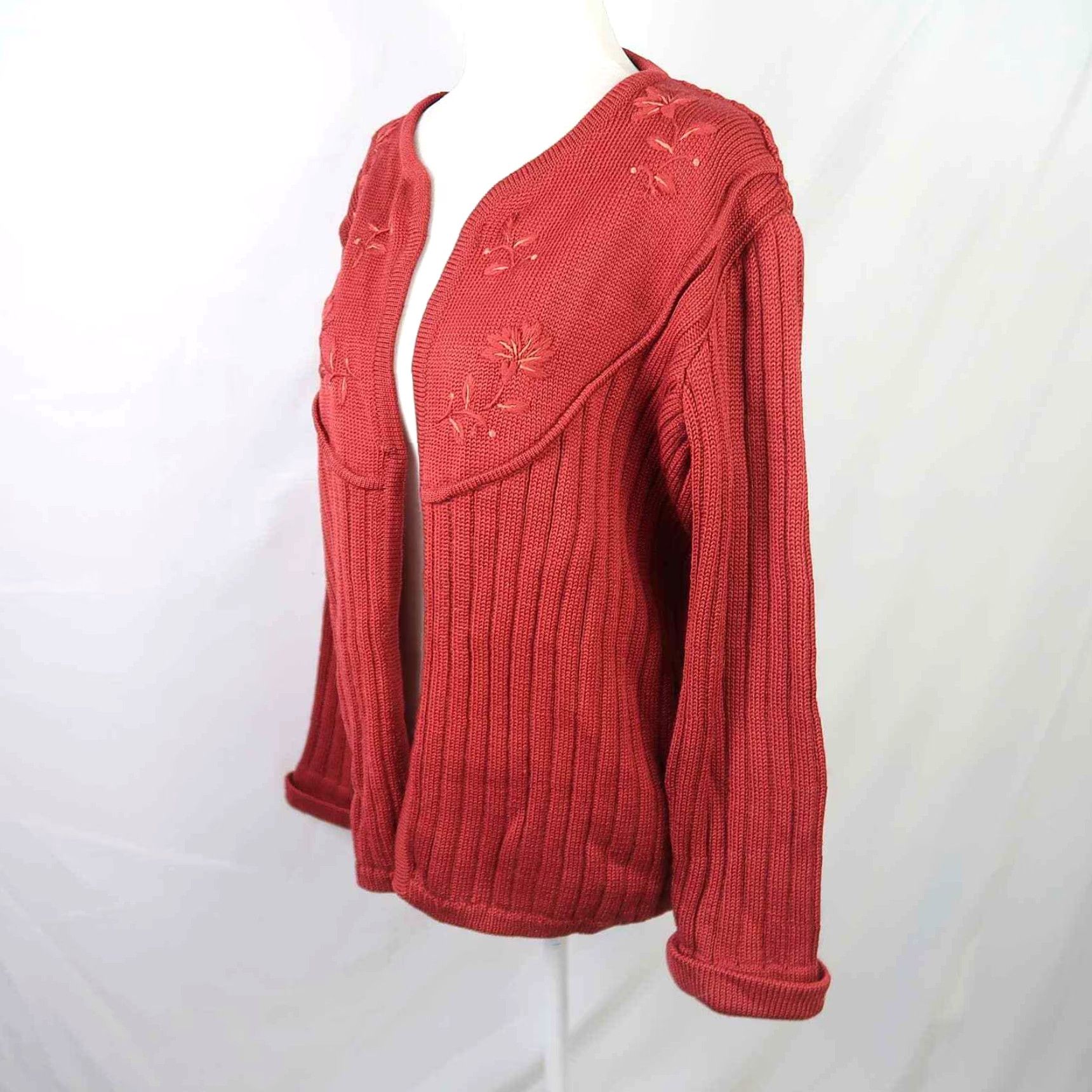 Vintage VINTAGE 90s raspberry red prink floral embroidered knit cardigan sweater L Womens Cardigan Size L / US 10 / IT 46 - 4 Thumbnail
