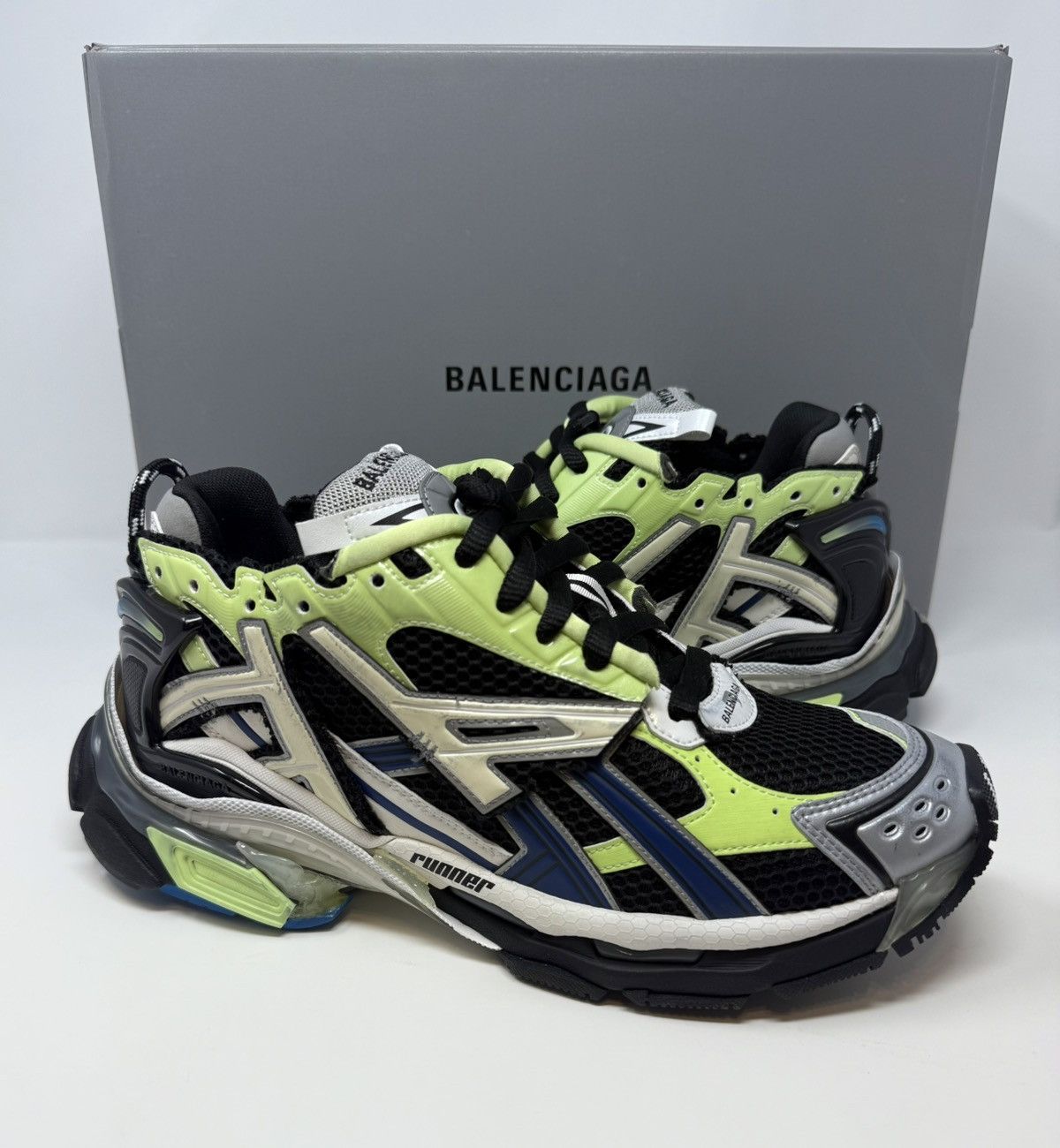 Balenciaga Balenciaga Runner Sneaker Green/Blue/Black Size US 9 / EU 42 - 1 Thumbnail