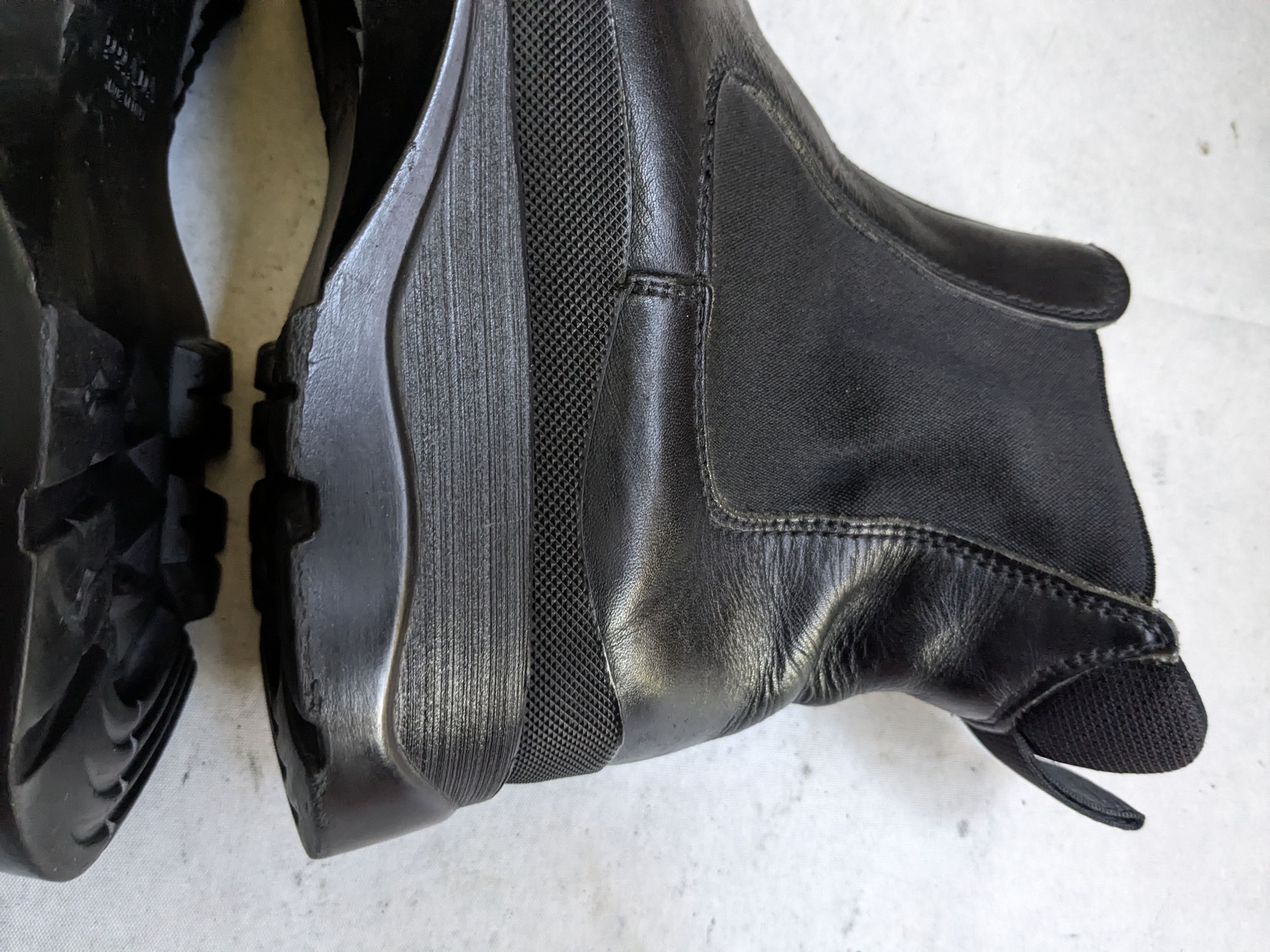 Prada Prada Chelsea Boots Black Leather 10 Y2K Chunky Rubber Size US 10 / EU 43 - 11 Thumbnail