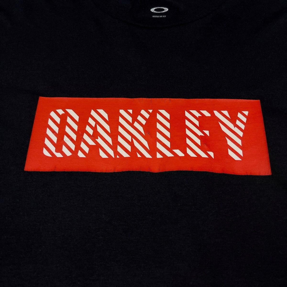 Oakley Oakley Hydrolix Box Logo T-Shirt Size US L / EU 52-54 / 3 - 4 Thumbnail