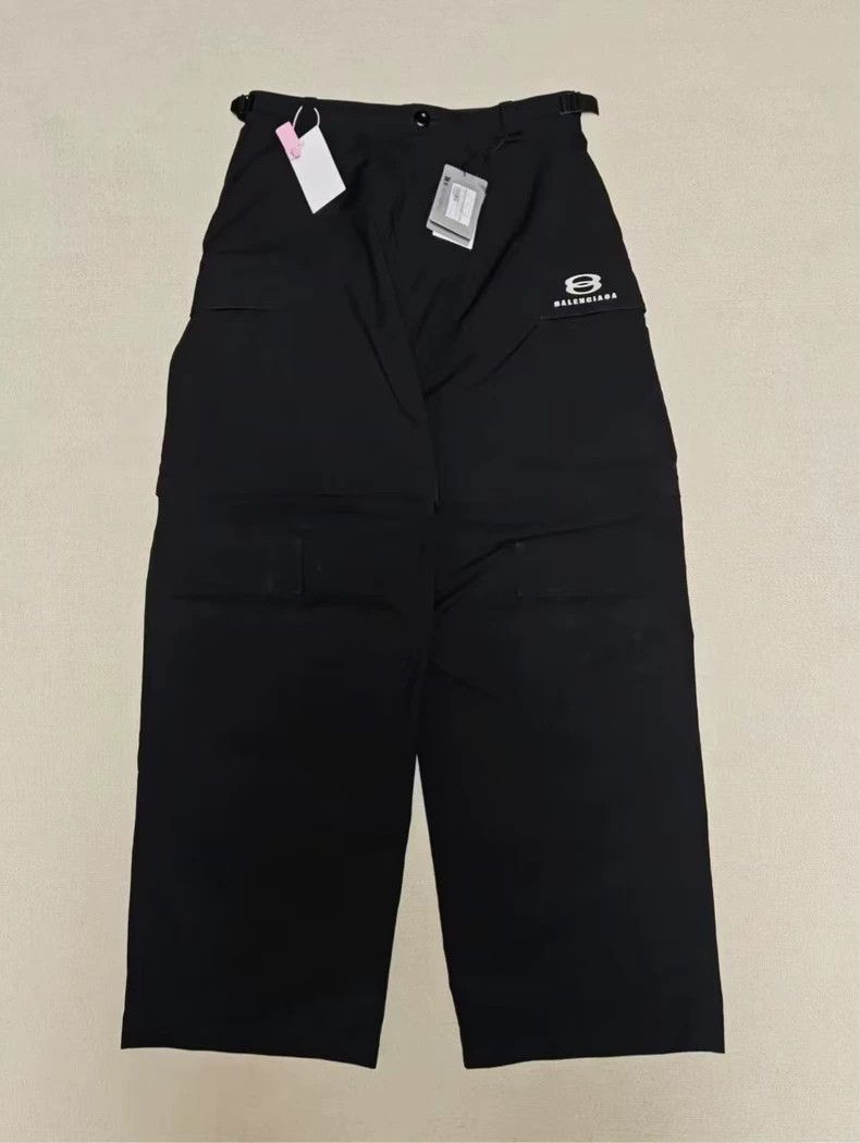 関税込 Balenciaga Short trousers ieg5u0yzqapekl1.jpg