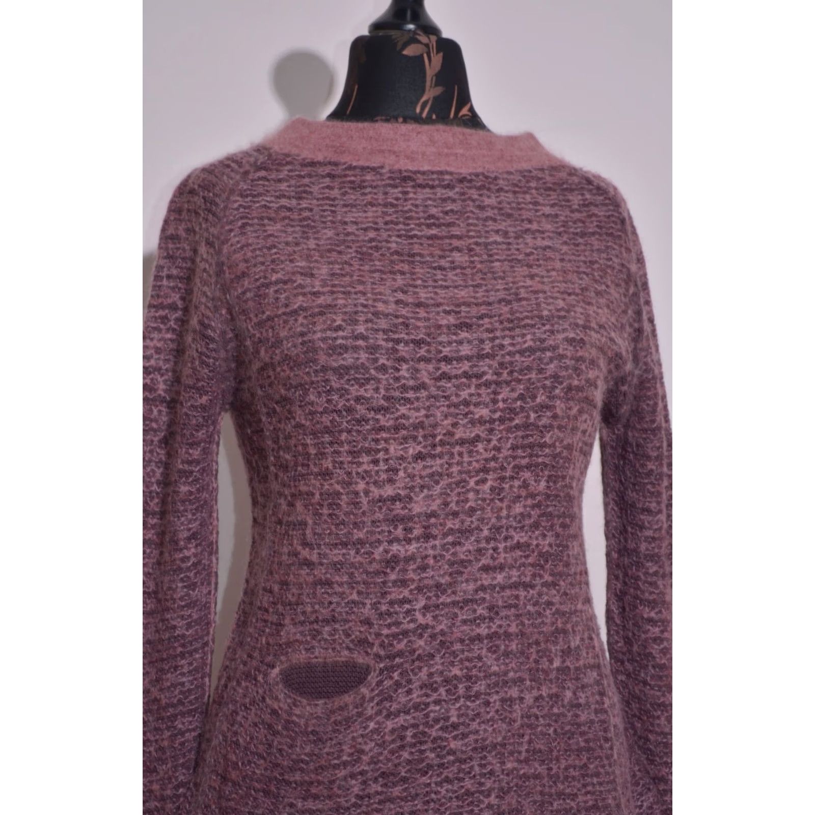 Sarah Pacini Sarah Pacini Womens Pink Textured Fuzzy Knit Sweater Long Sleeve Pocket Size S-M Shirt Womens Pink 90s? Size M / US 6-8 / IT 42-44 - 2 Thumbnail