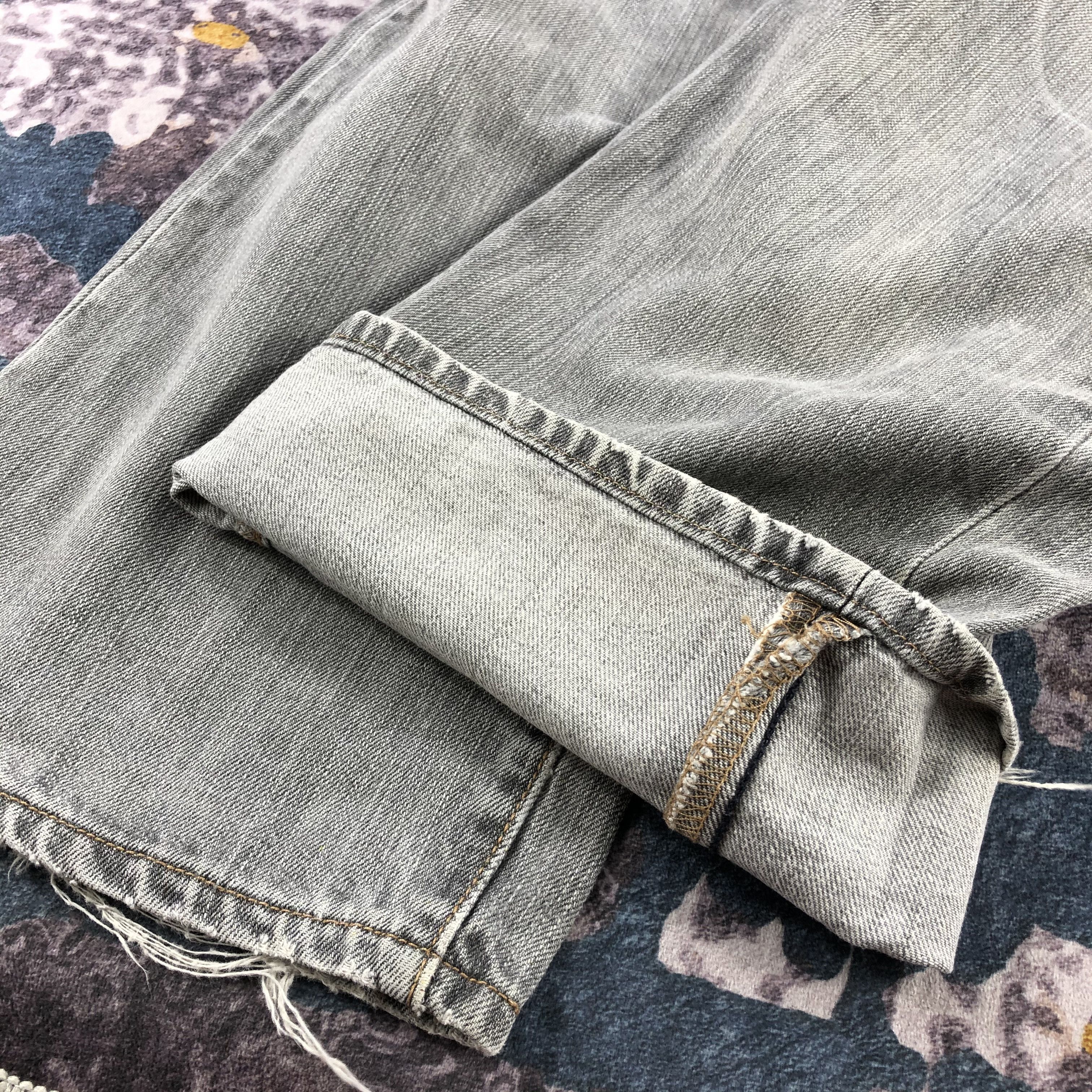 Levi's × Vintage Faded Black Levis 501 Jeans-JM2921 Size US 39 - 7 Thumbnail