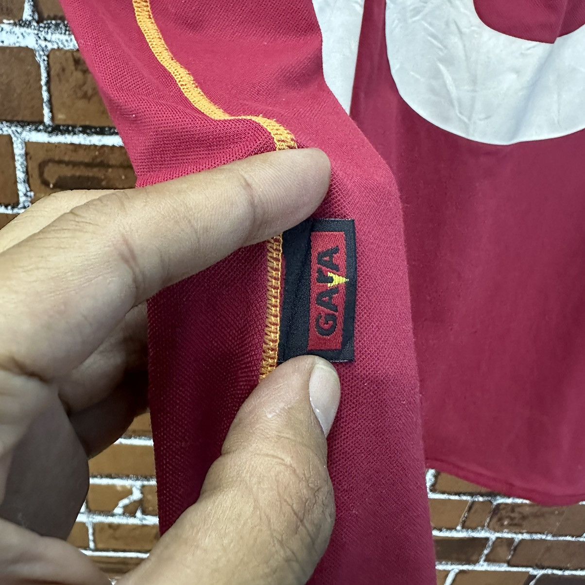 Vintage Vintage AS ROMA TOTTI 2008 2009 Youth Jersey A854 Size US S / EU 44-46 / 1 - 6 Thumbnail