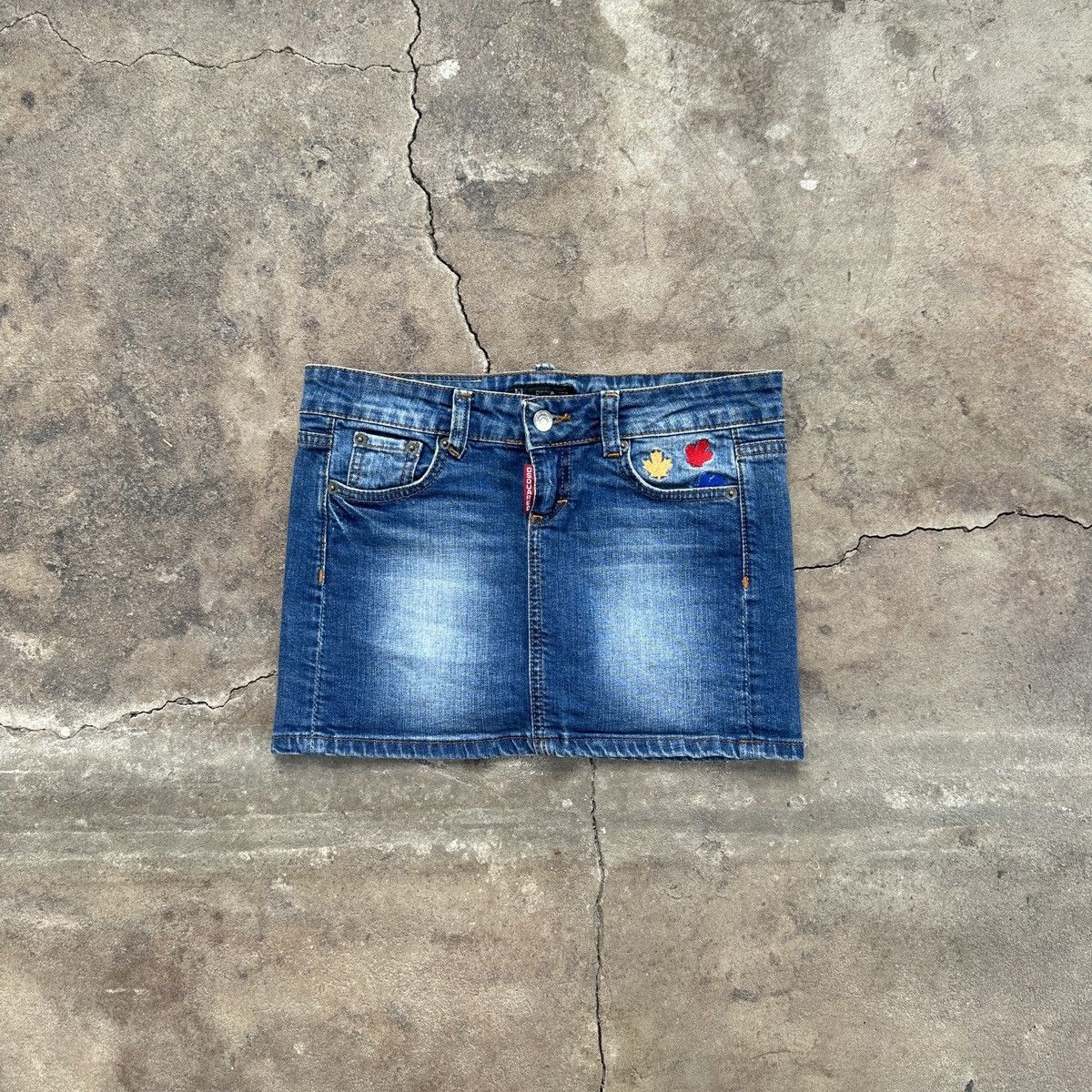 Dsquared2 Y2K Dsquared2 Denim Mini Skirt Size 28" / US 6 / IT 42 - 1 Thumbnail