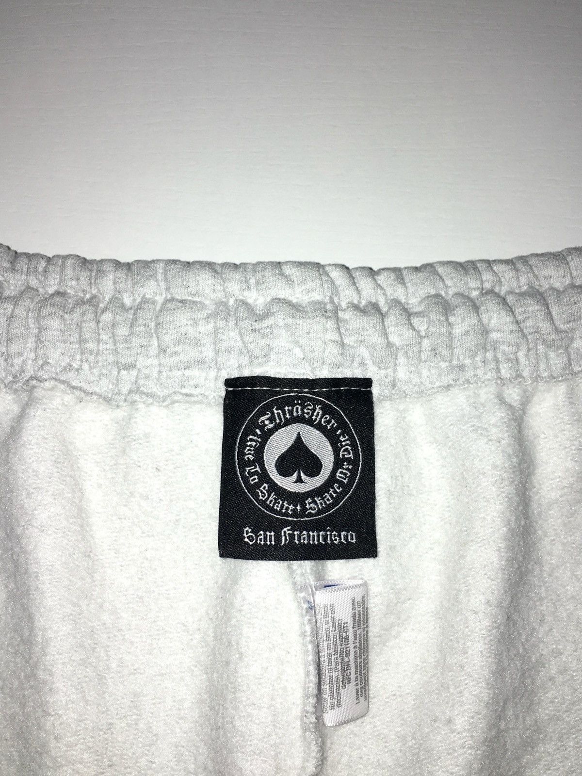 Thrasher pants THRASHER Skateboarding Flame Logo Sweatpants vintage Size US 32 / EU 48 - 8 Thumbnail