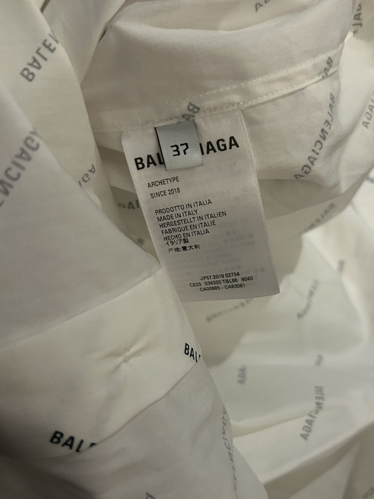 Balenciaga Balenciaga Logo Printed Button Up Tee Shirt Size US L / EU 52-54 / 3 - 5 Thumbnail