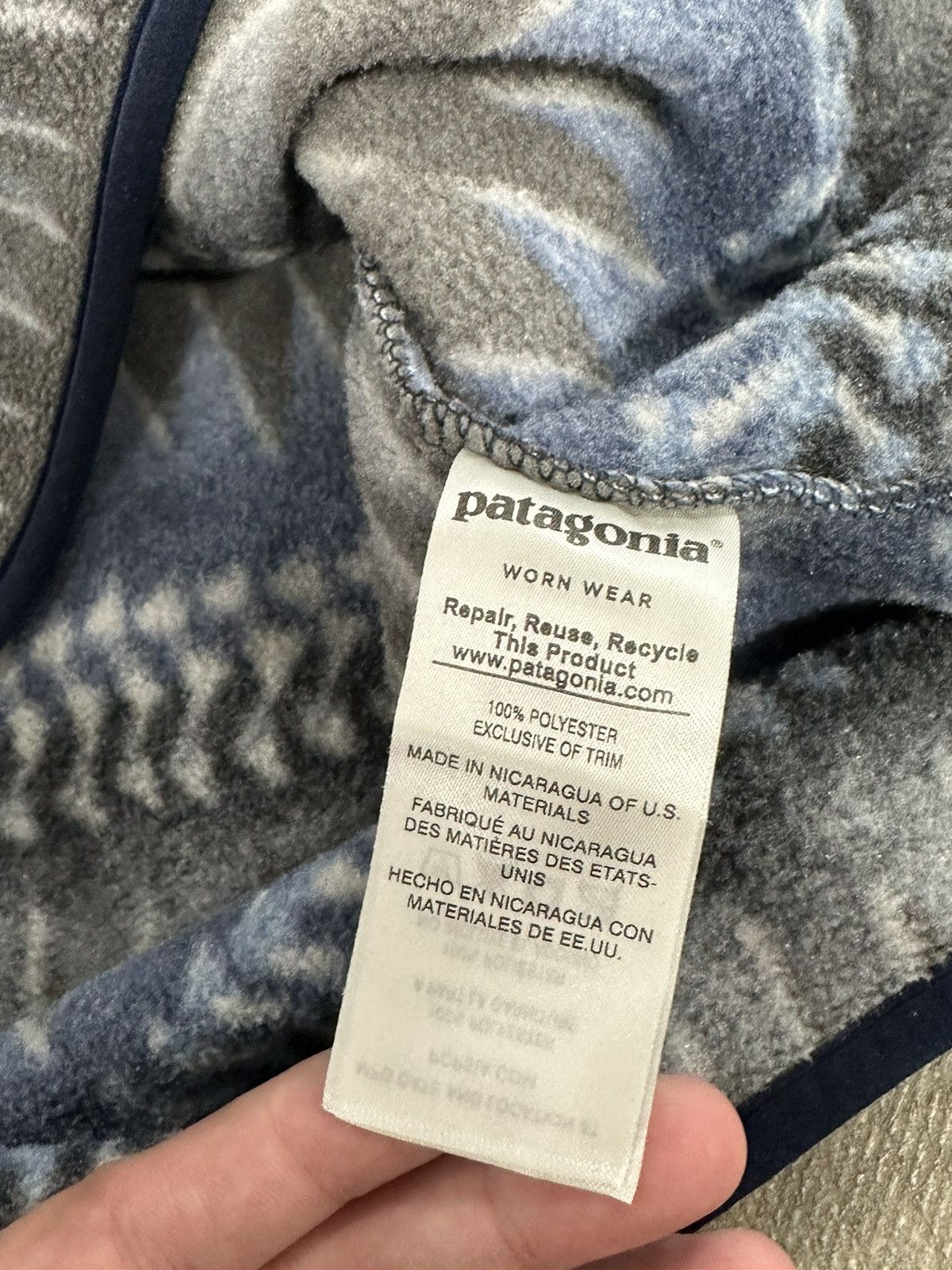 Patagonia Y2K Patagonia Aztec Symmetrical Synchilla Sweater Size US M / EU 48-50 / 2 - 9 Thumbnail
