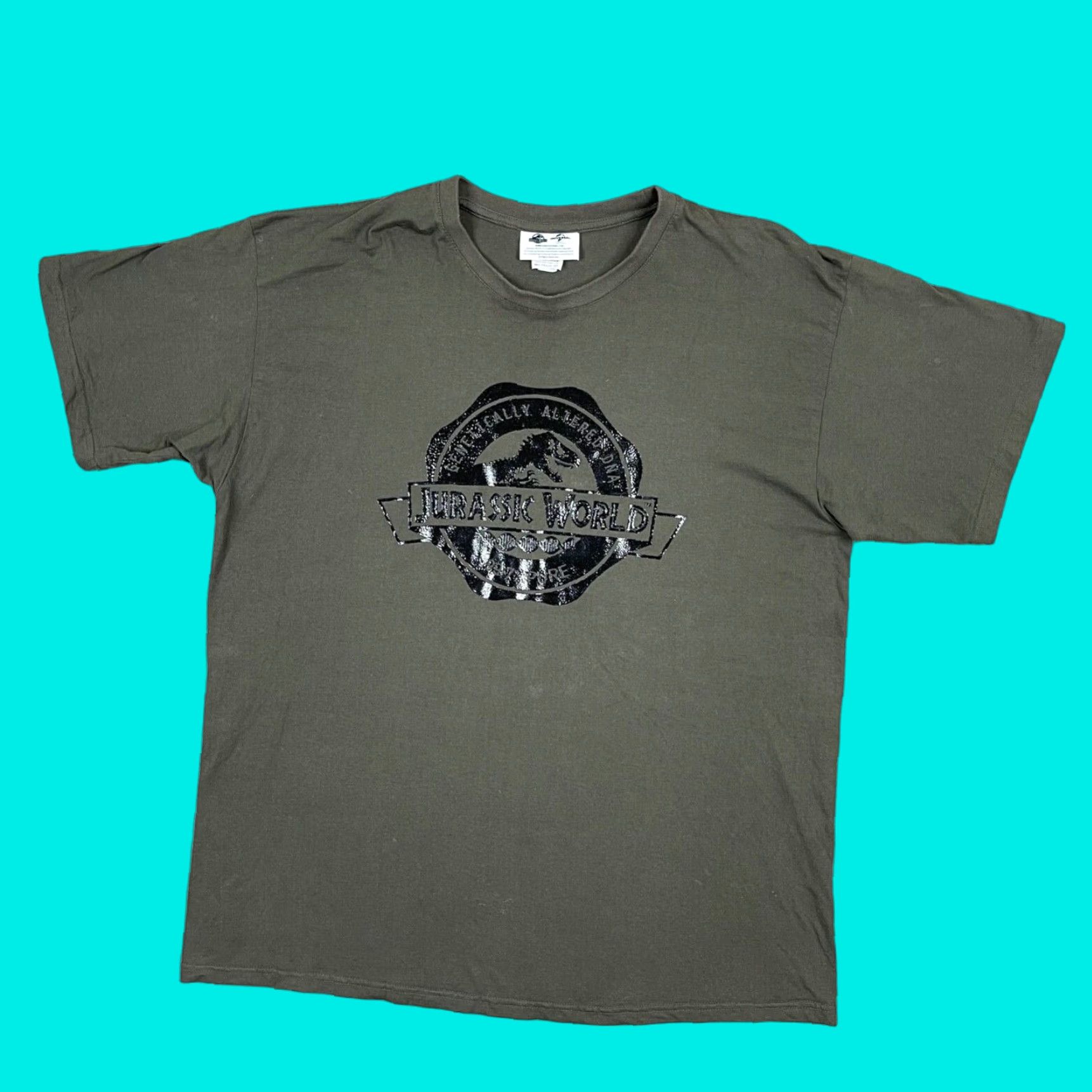 Vintage Jurassic World Men's T-Shirt 2XL Green Short Sleeve Logo Movie Tee Shirts Mens Green Short Sleeve Jurassic World T-Shirt 2XL Logo Movie Tee Size US XXL / EU 58 / 5 - 1 Thumbnail