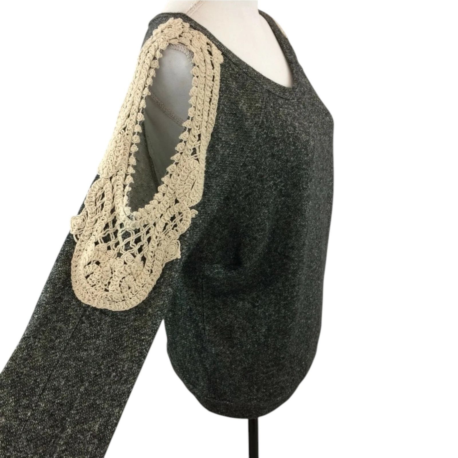 Other Solemio LA Cold Shoulder Crochet Top Sweatshirt Long Sleeve Size S / US 4 / IT 40 - 5 Thumbnail