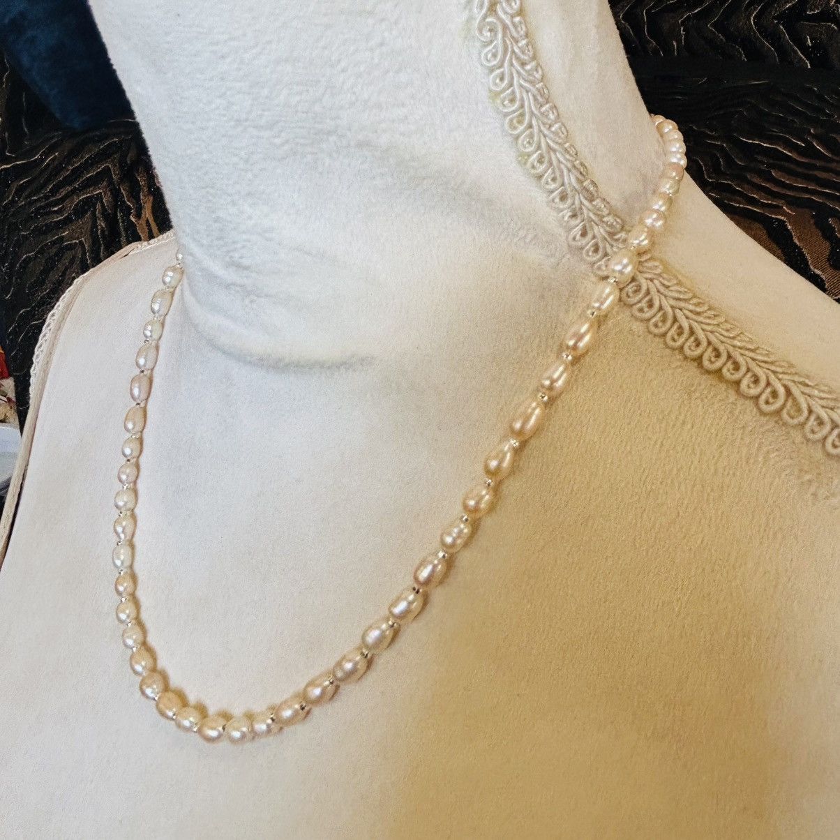 Handmade Handcrafted elegant genuine fresh water pearl necklace Size ONE SIZE - 3 Thumbnail