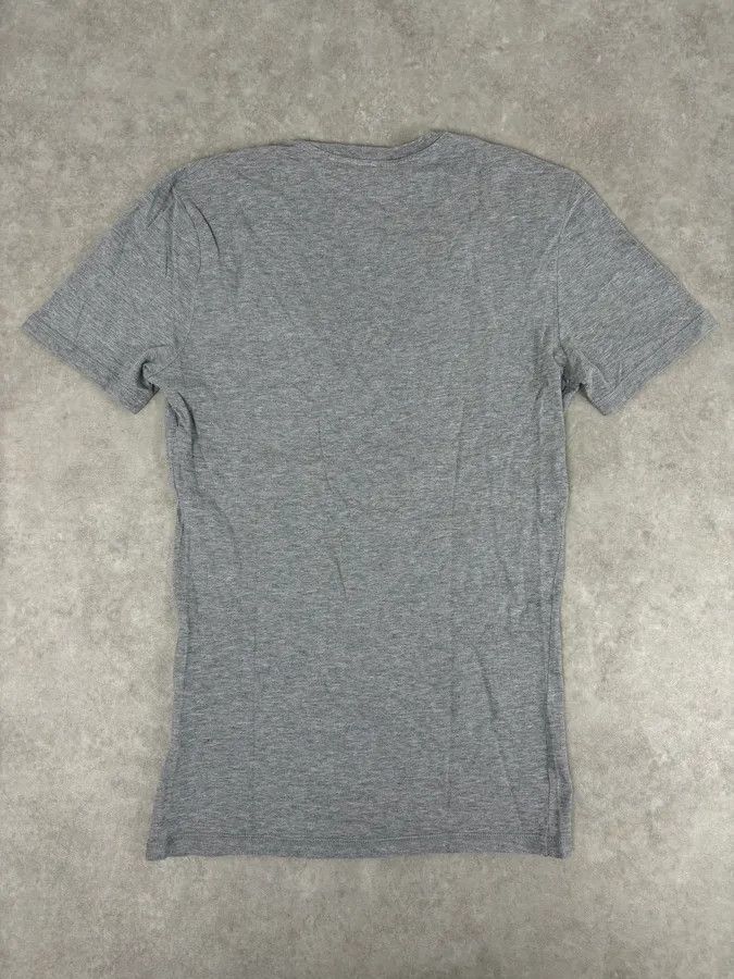 Gucci SS2008 Gucci Grey V-Neck Bird T-Shirt Size S / US 4 / IT 40 - 5 Thumbnail