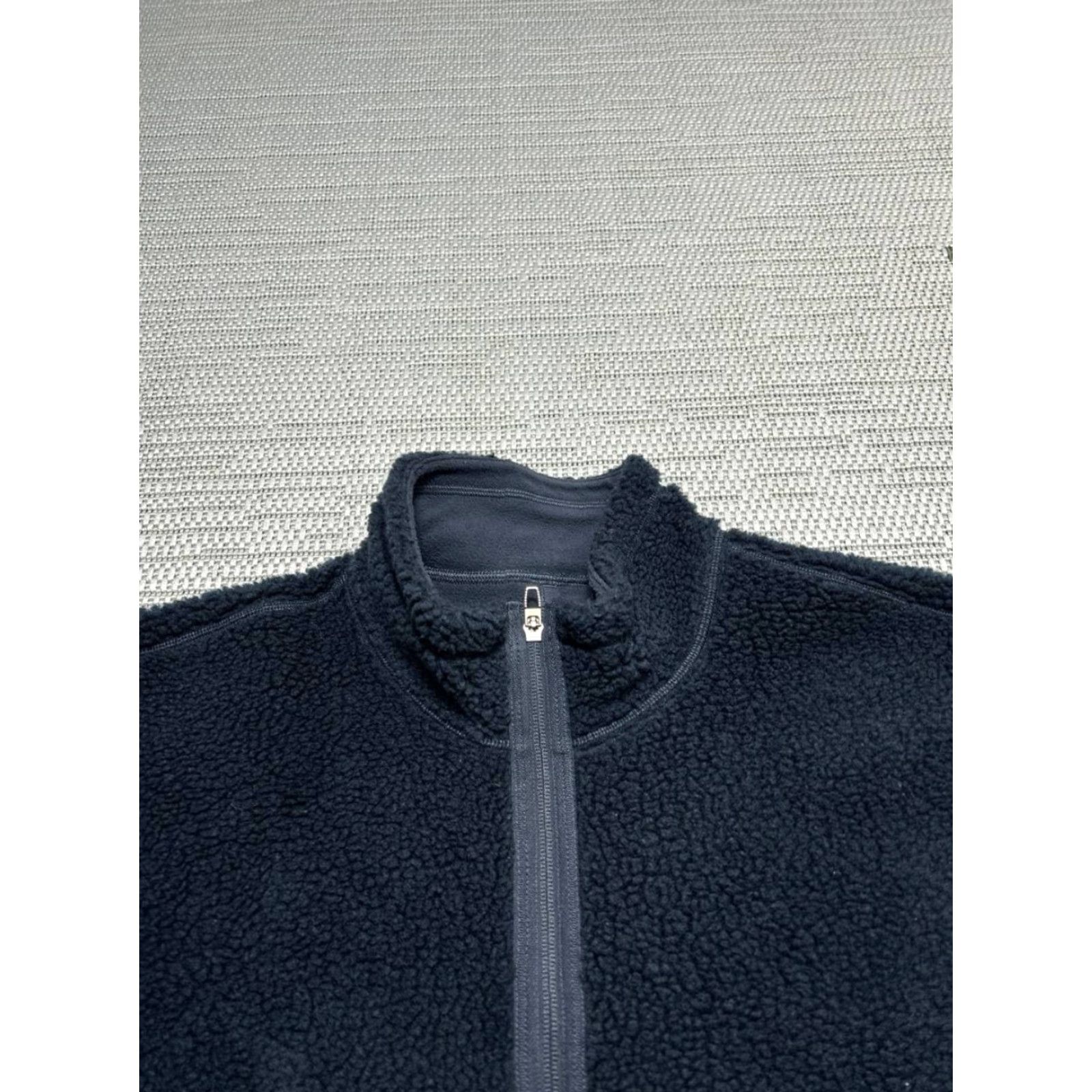 Lululemon Lululemon Jacket Mens Large Blue Full Zip Fleece High Pile Windbreaker Winter Casual Outdoor Skiing Walking Size US L / EU 52-54 / 3 - 2 Thumbnail