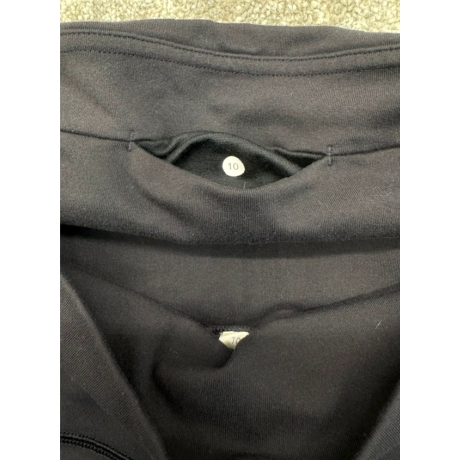 Lululemon Lululemon Cropped Leggings Size 10 Black Vented Full Length 6260 Leggings Womens Size 32" / US 10 / IT 46 - 5 Thumbnail