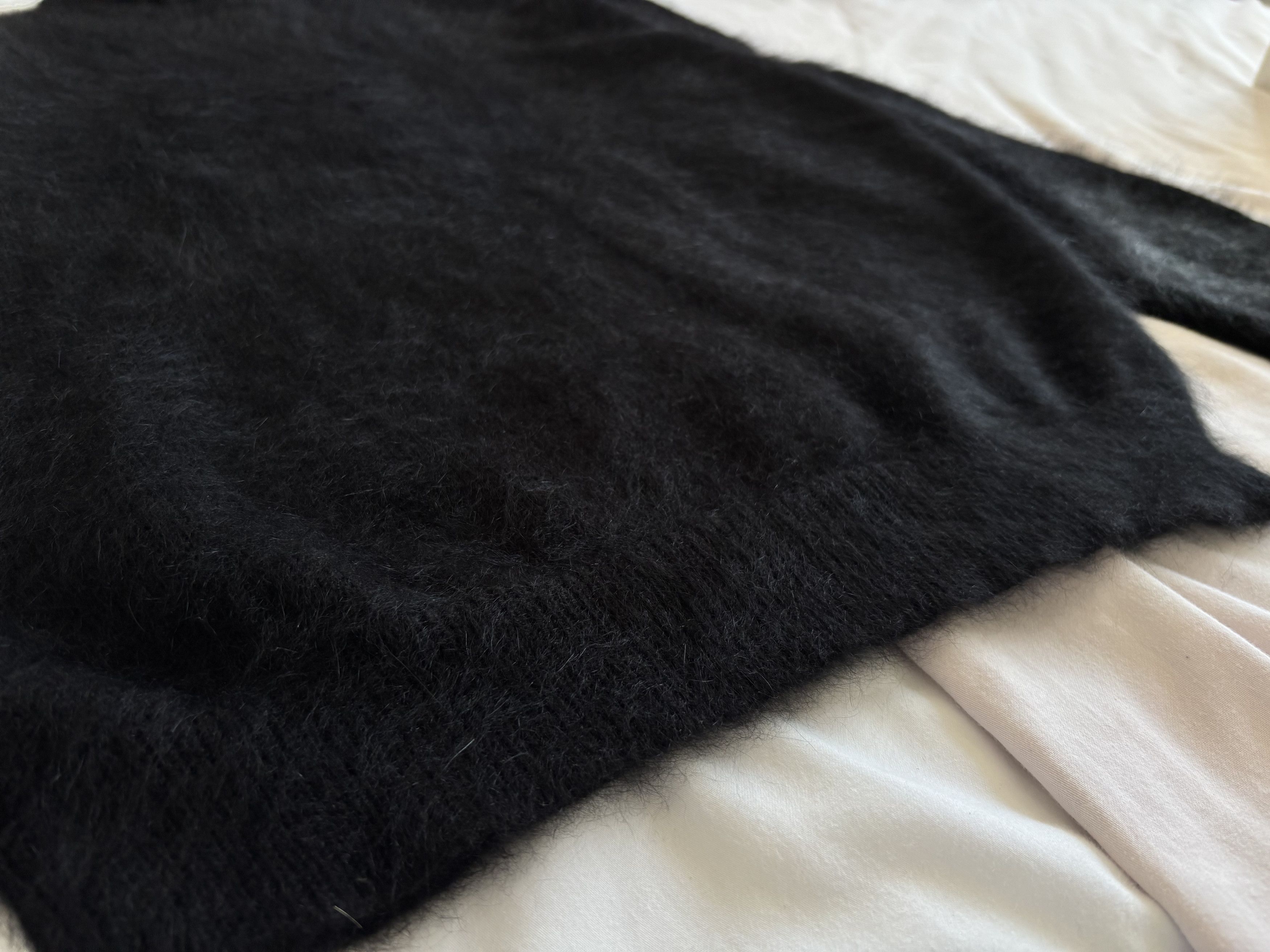 Prada Angora Fur Turtleneck Size US L / EU 52-54 / 3 - 4 Thumbnail