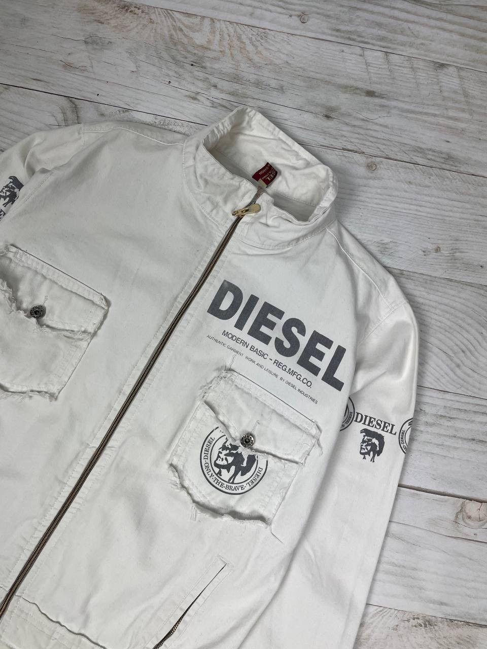 Diesel Vintage Diesel Denim Jacket Big Logo Y2K Japan Size US S / EU 44-46 / 1 - 5 Thumbnail