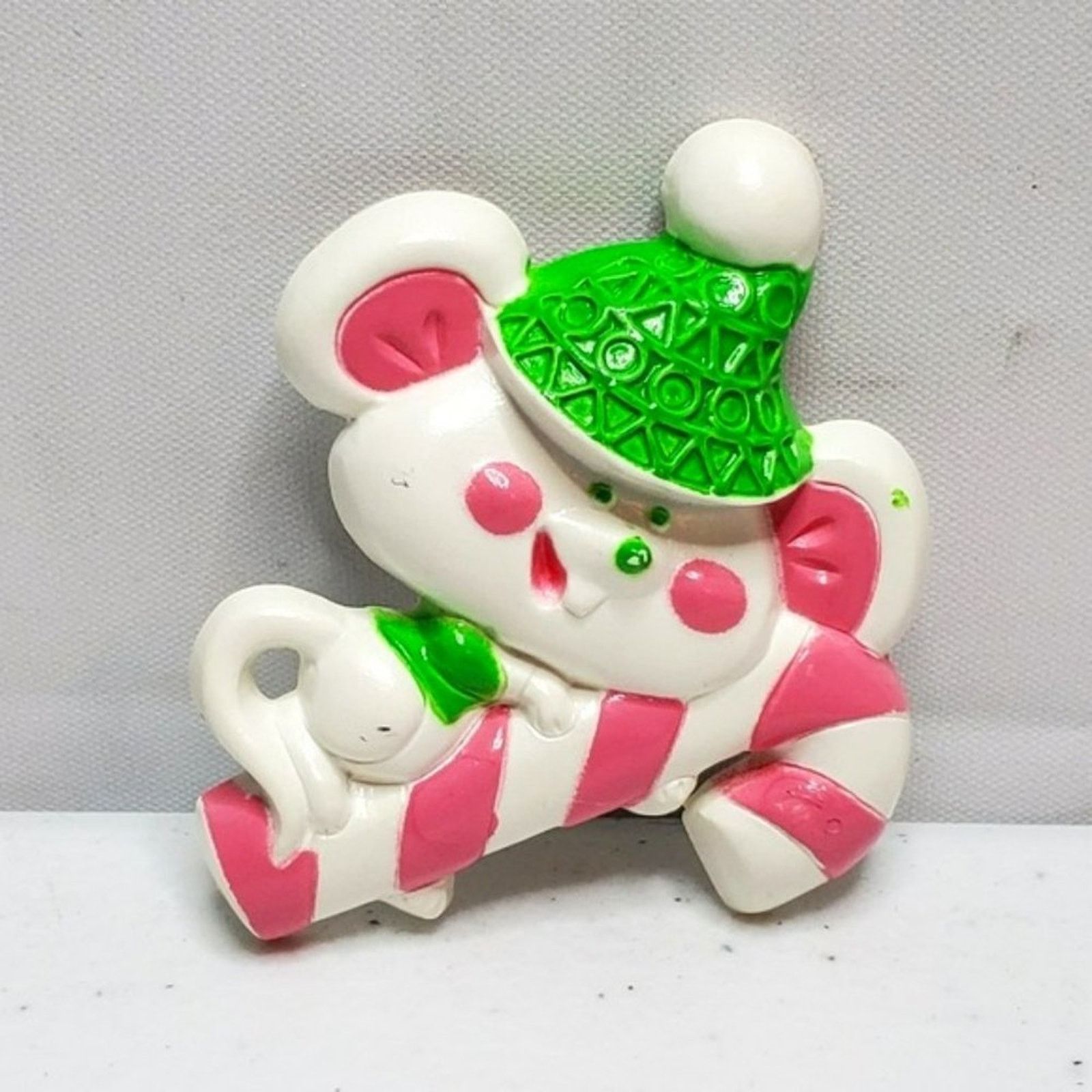 Vintage Avon Lickety Stick Christmas Mouse Pin Pal Brooch Vintage Size ONE SIZE - 9 Thumbnail