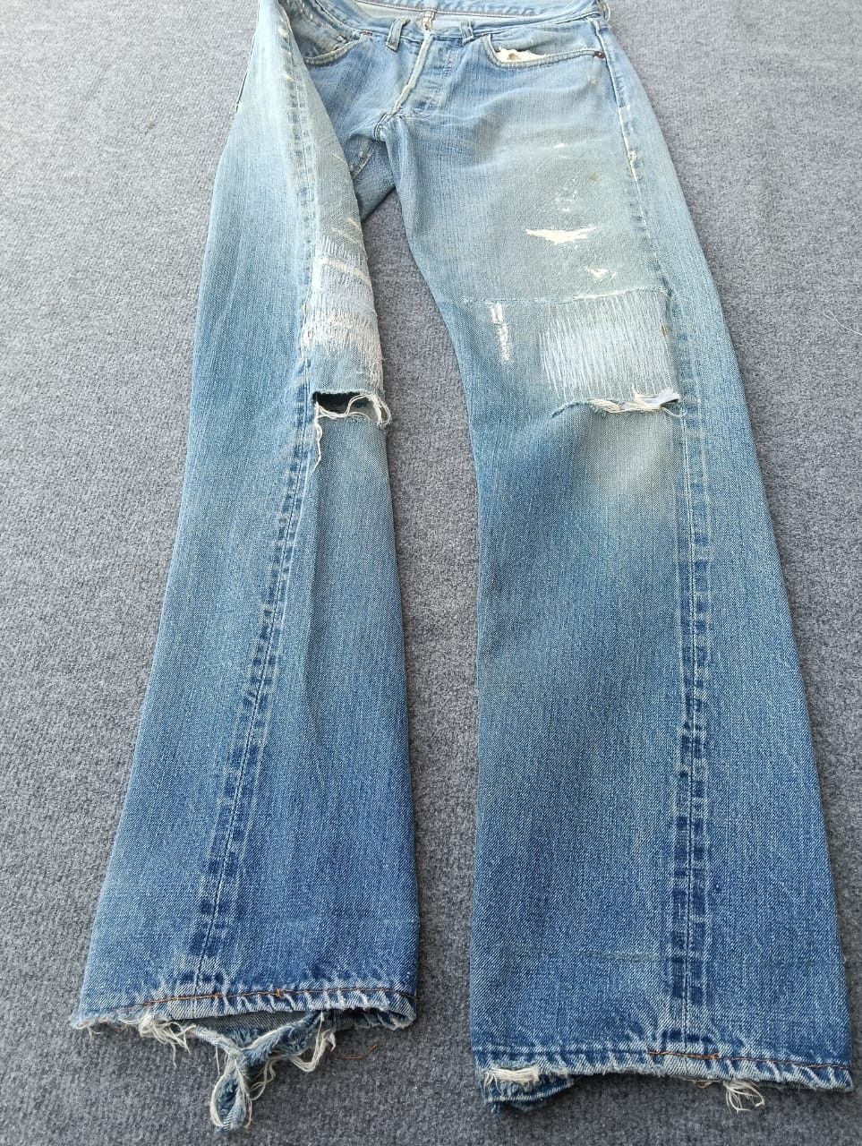 Levi's Early 60s Levi’s 501 Big E selvedge Distressed Button 16. Size US 30 / EU 46 - 6 Thumbnail
