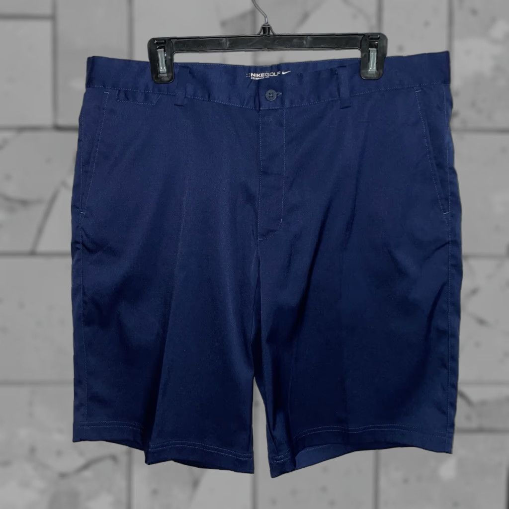 Nike Nike Golf Dri-Fit Blue Shorts Mens 36 Chino Size US 36 / EU 52 - 1 Thumbnail