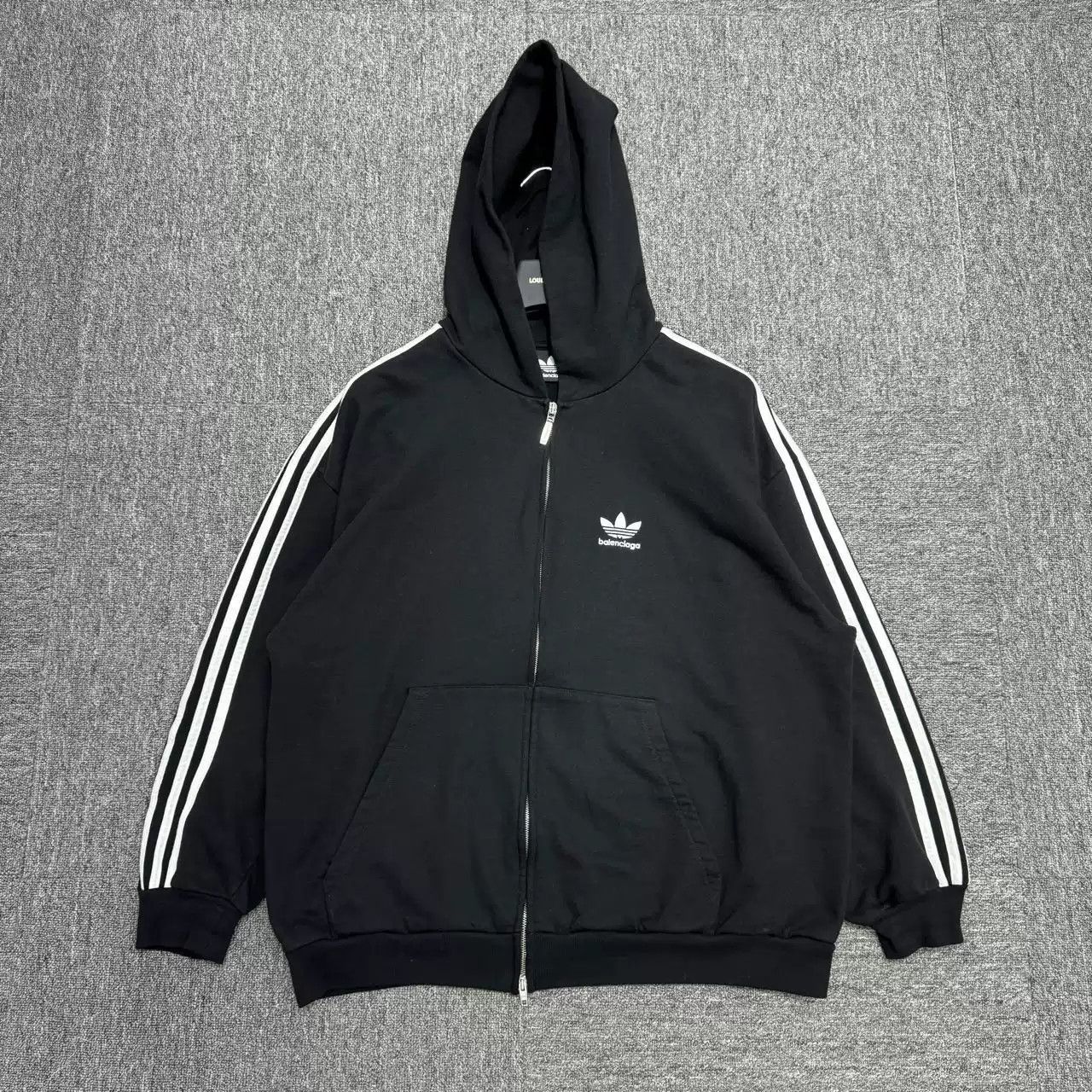 Balenciaga Balenciaga Adidas Co branded Zipper Coat Size US M / EU 48-50 / 2 - 1 Thumbnail